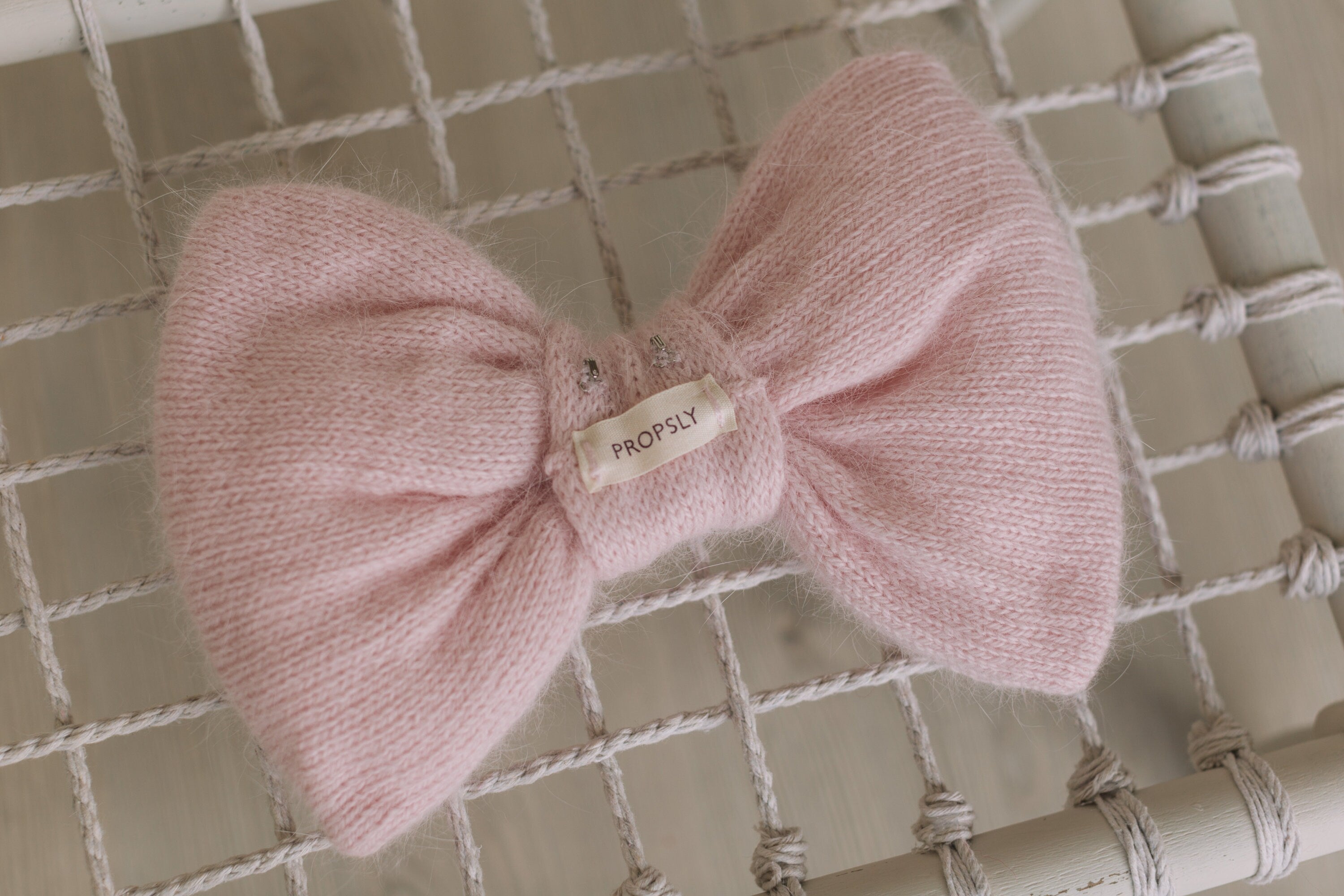 Knitted Bow Brooch for Newborn Wraps, Newborn Knitted Bow Pin, Newborn Bow Wrap, Newborn Photography Props, Newborn Photography Wrap Bow