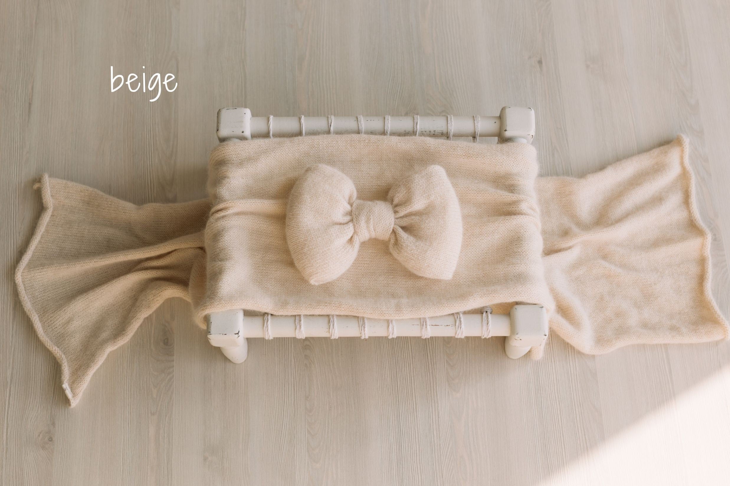 Knitted Bow Brooch for Newborn Wraps, Newborn Knitted Bow Pin, Newborn Bow Wrap, Newborn Photography Props, Newborn Photography Wrap Bow