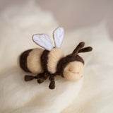 Newborn Felted Bee Photo Toy, Needle Felted Mini Bee Toy, Newborn Felted Props for Photography, Newborn Photography Props, Felt Bee Decor