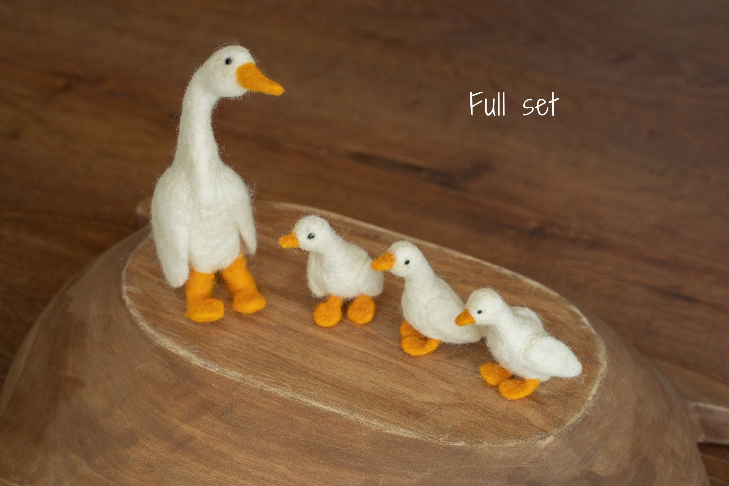 Small Goose Wool Toy, Needle Felted Goose Sculpture, Newborn Photography Props, Newborn Felted Photo Props, Felted Wool Goose Figurine Decor