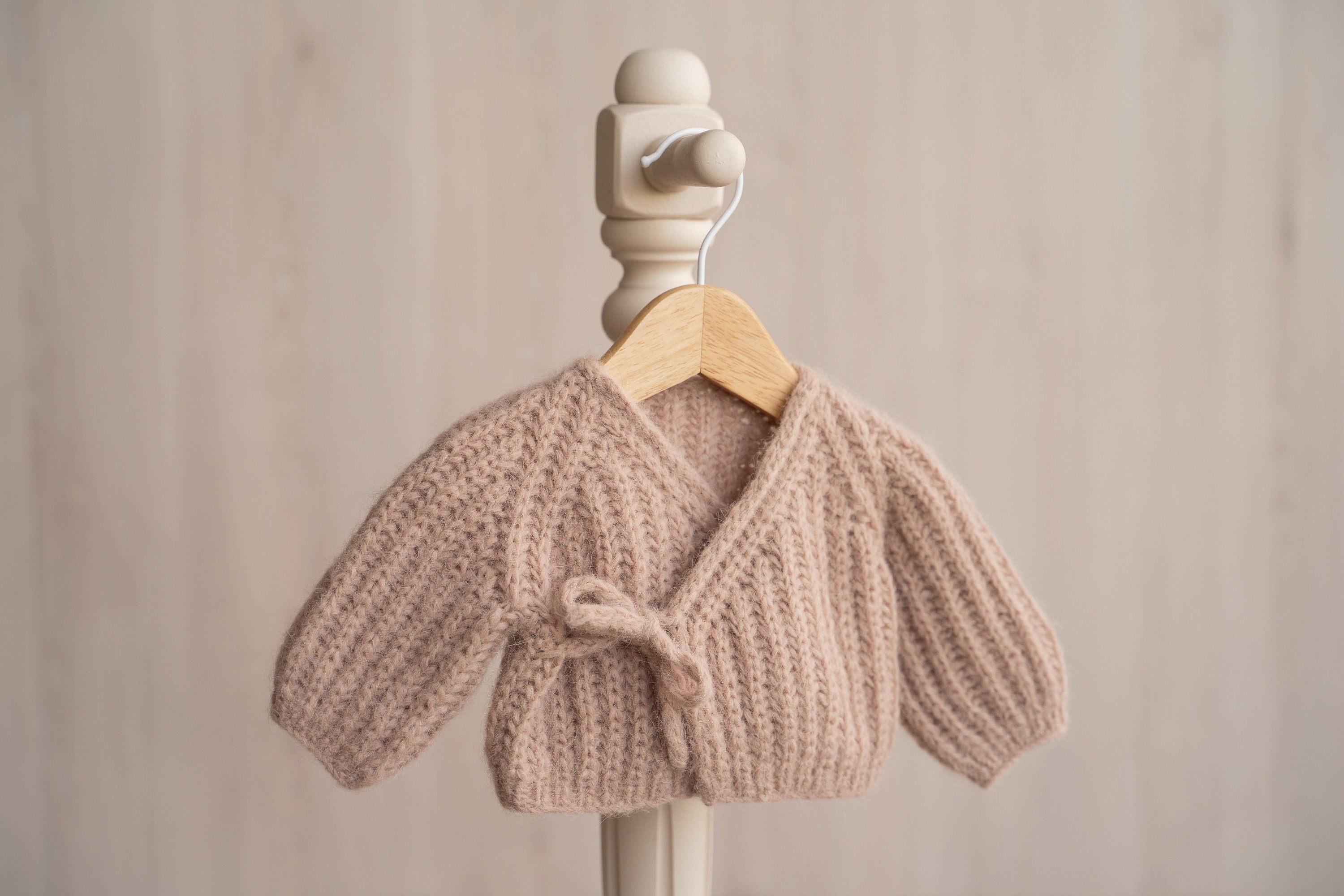 Unisex Baby Knitted Cardigan and Bloomers, Newborn Photography Outfit, Newborn Sweater, Newborn Diaper Cover, Newborn Coming Home Outfit