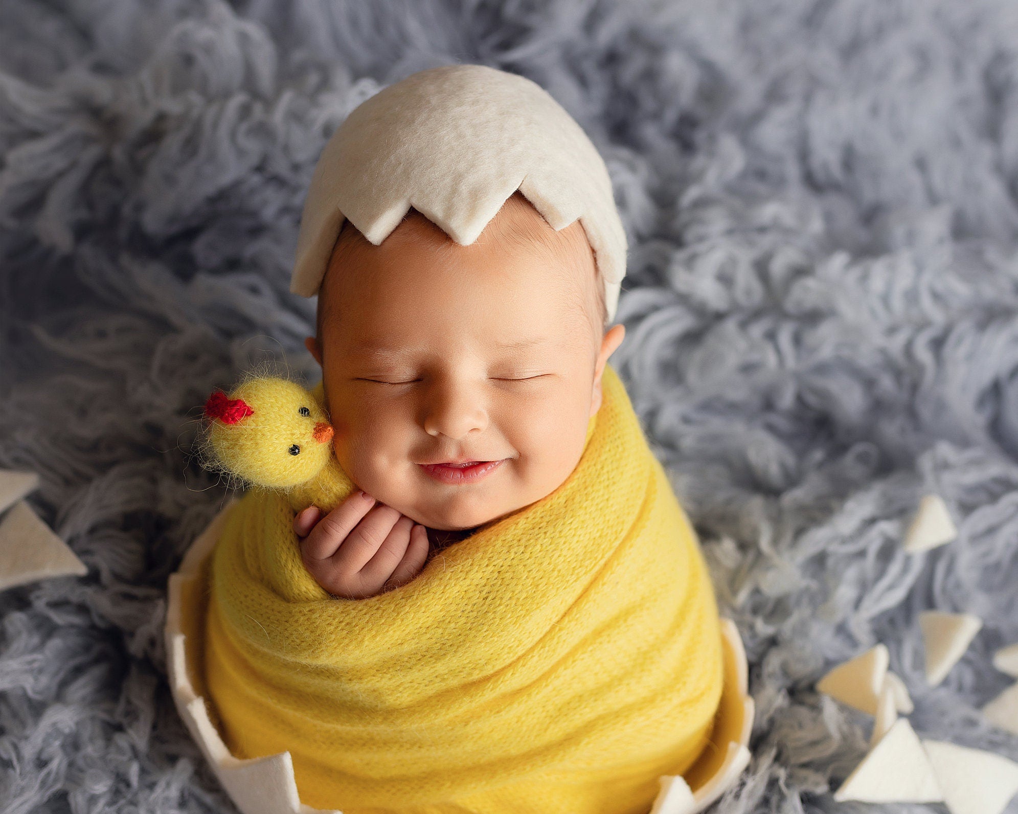 Newborn Egg Costume: Felted Wool Outfit with Hat and Shell Button for Easter Photography Props