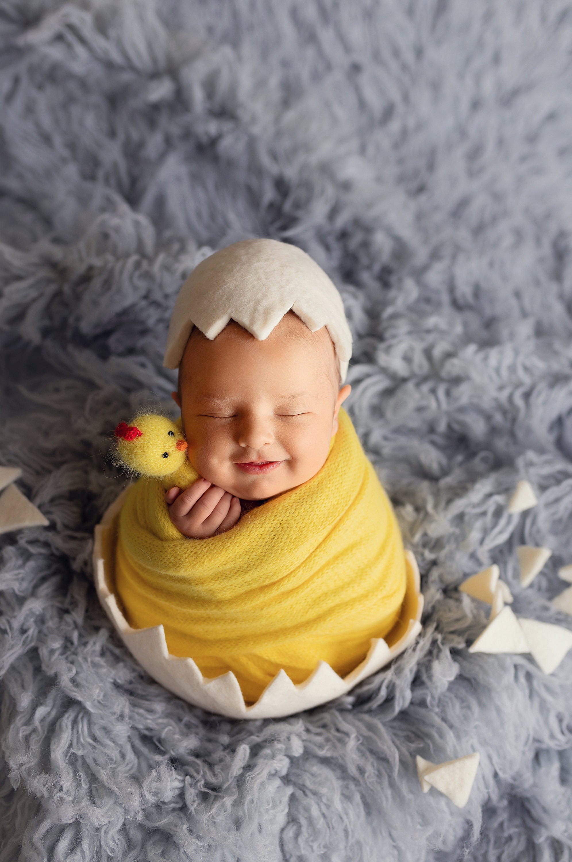 Newborn Egg Costume: Felted Wool Outfit with Hat and Shell Button for Easter Photography Props
