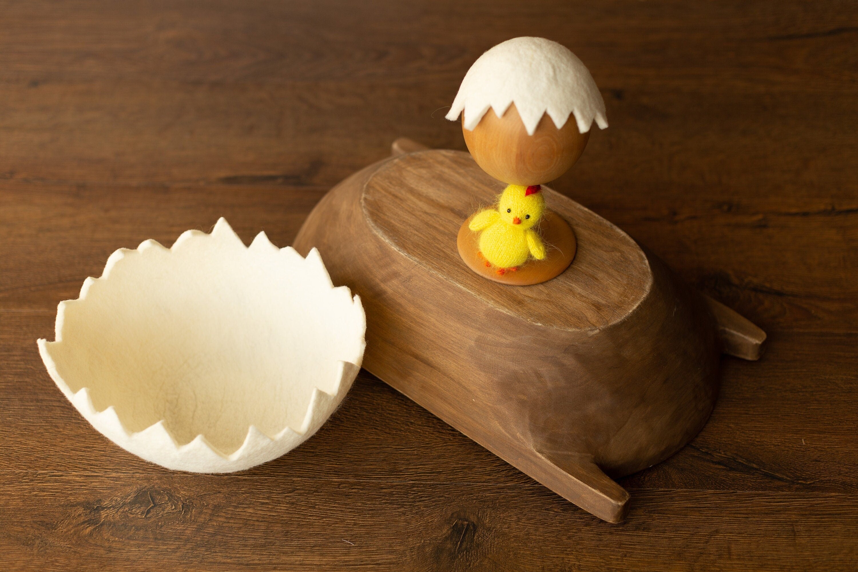 Newborn Egg Costume: Felted Wool Outfit with Hat and Shell Button for Easter Photography Props