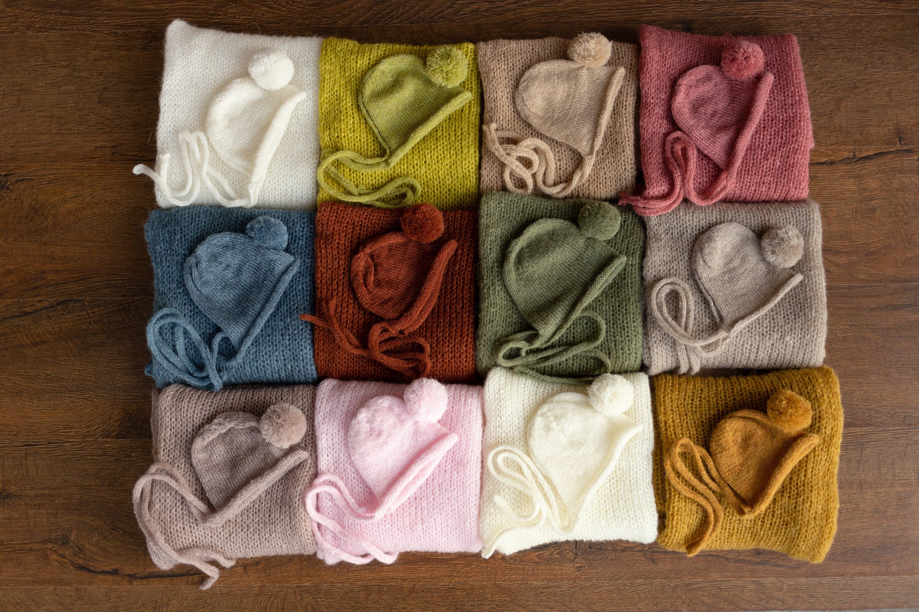 Soft mohair newborn wrap and bonnet – cozy and stretchy photo set