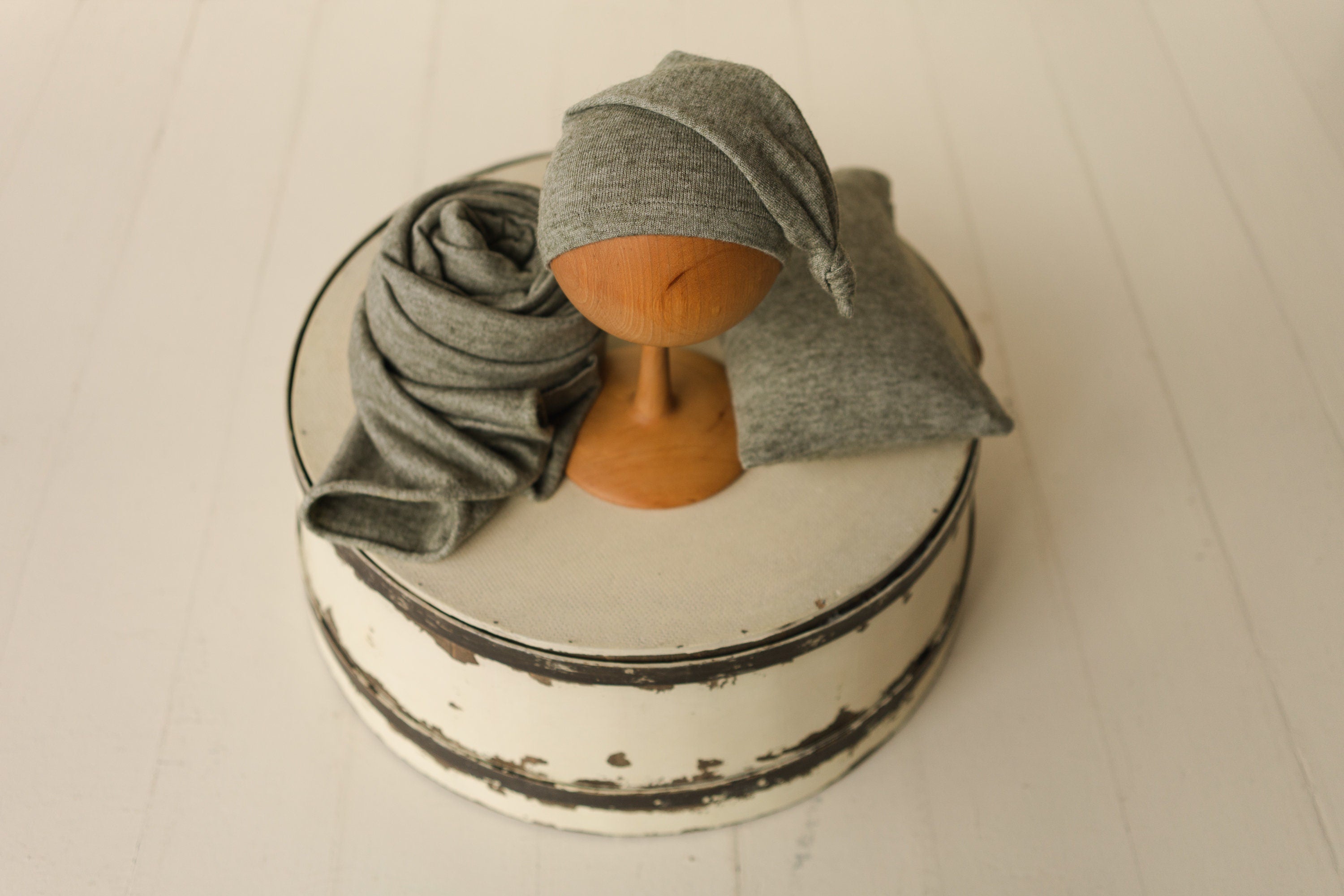 Newborn Fabric Outfit Set, Newborn Photography Wrap ,Newborn Sleep Hat, Newborn Posing Pillow, Newborn Photography props, Newborn Boy Outfit