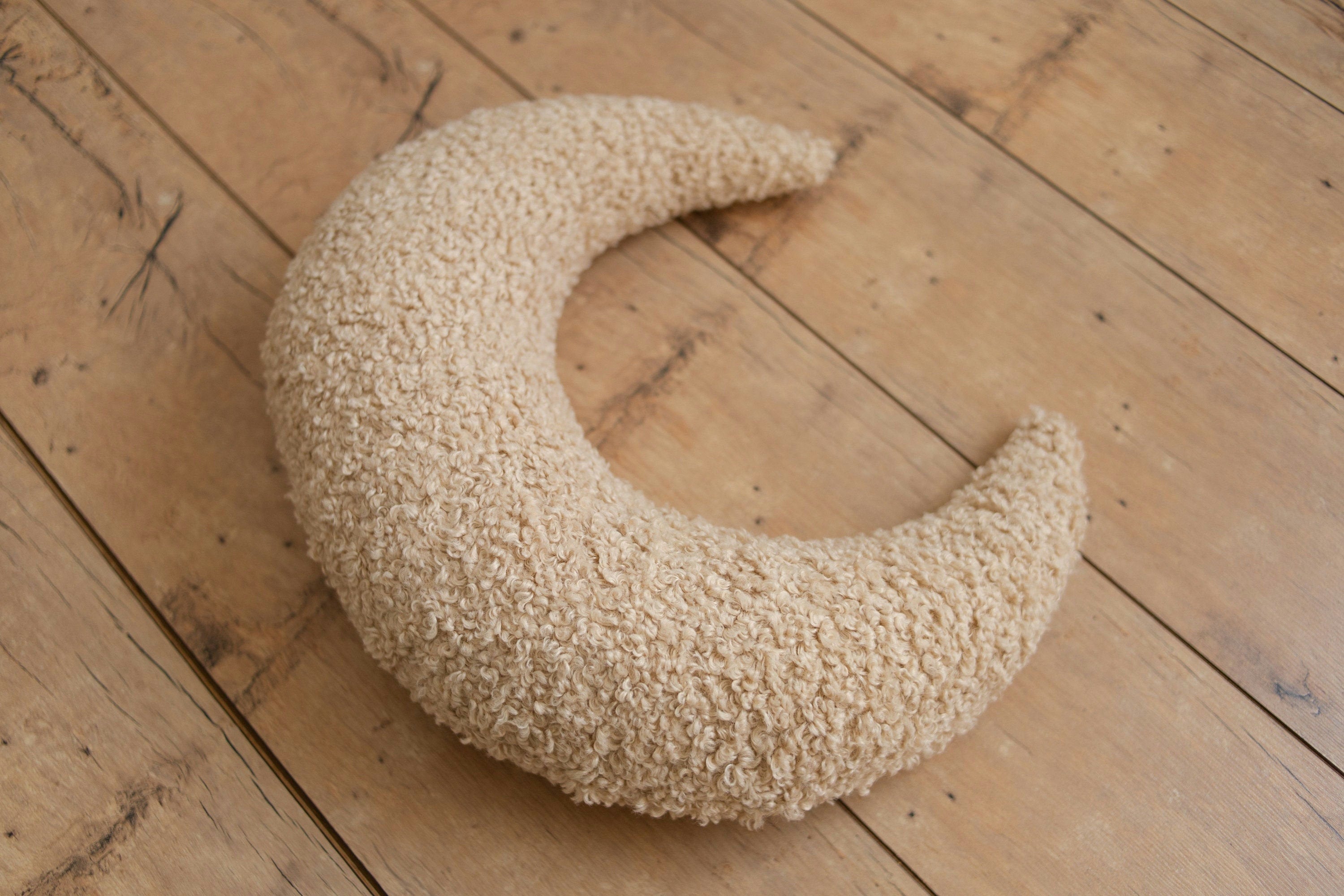 Removable Newborn Moon Pillow Props for Newborn Photography, Newborn Photography Moon Prop Set, Newborn Posing Pillow, Curly Faux Fur Fabric