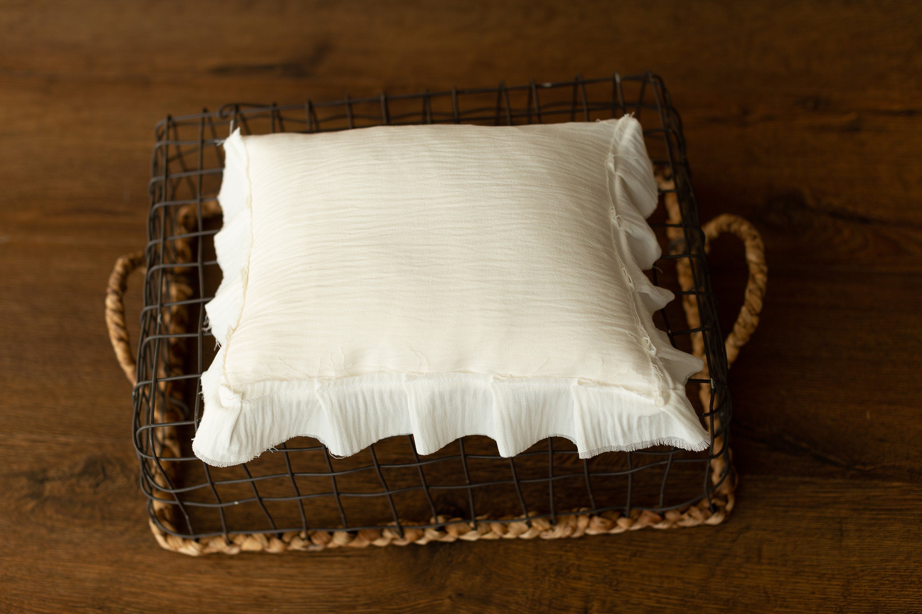 Newborn Photo Pillow Ruffles in Boho Style, Newborn Large Pillow Photography Props, Newborn Posing Pillow Photo, Newborn Photography Prop