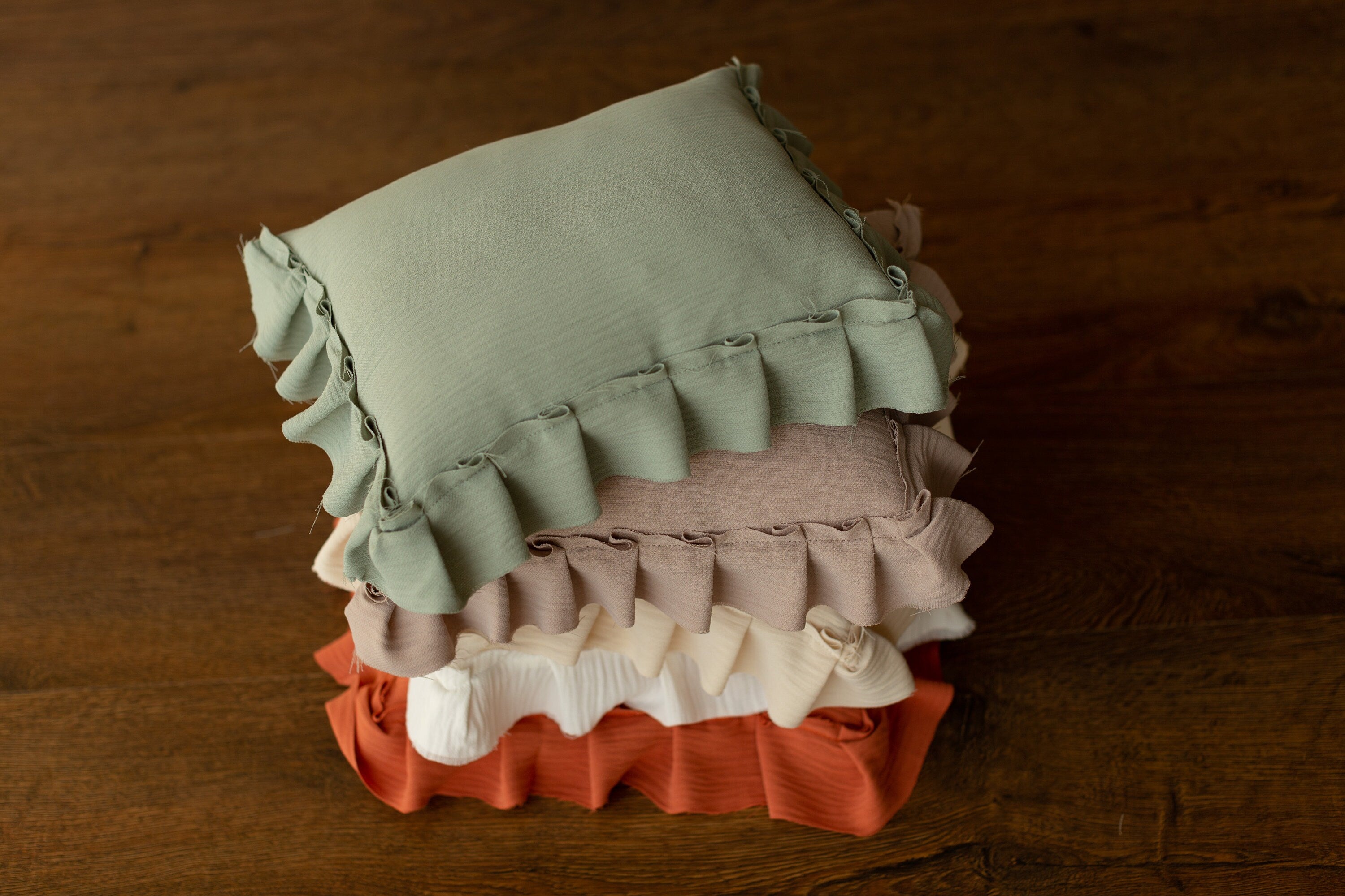 Newborn Photo Pillow Ruffles in Boho Style, Newborn Large Pillow Photography Props, Newborn Posing Pillow Photo, Newborn Photography Prop