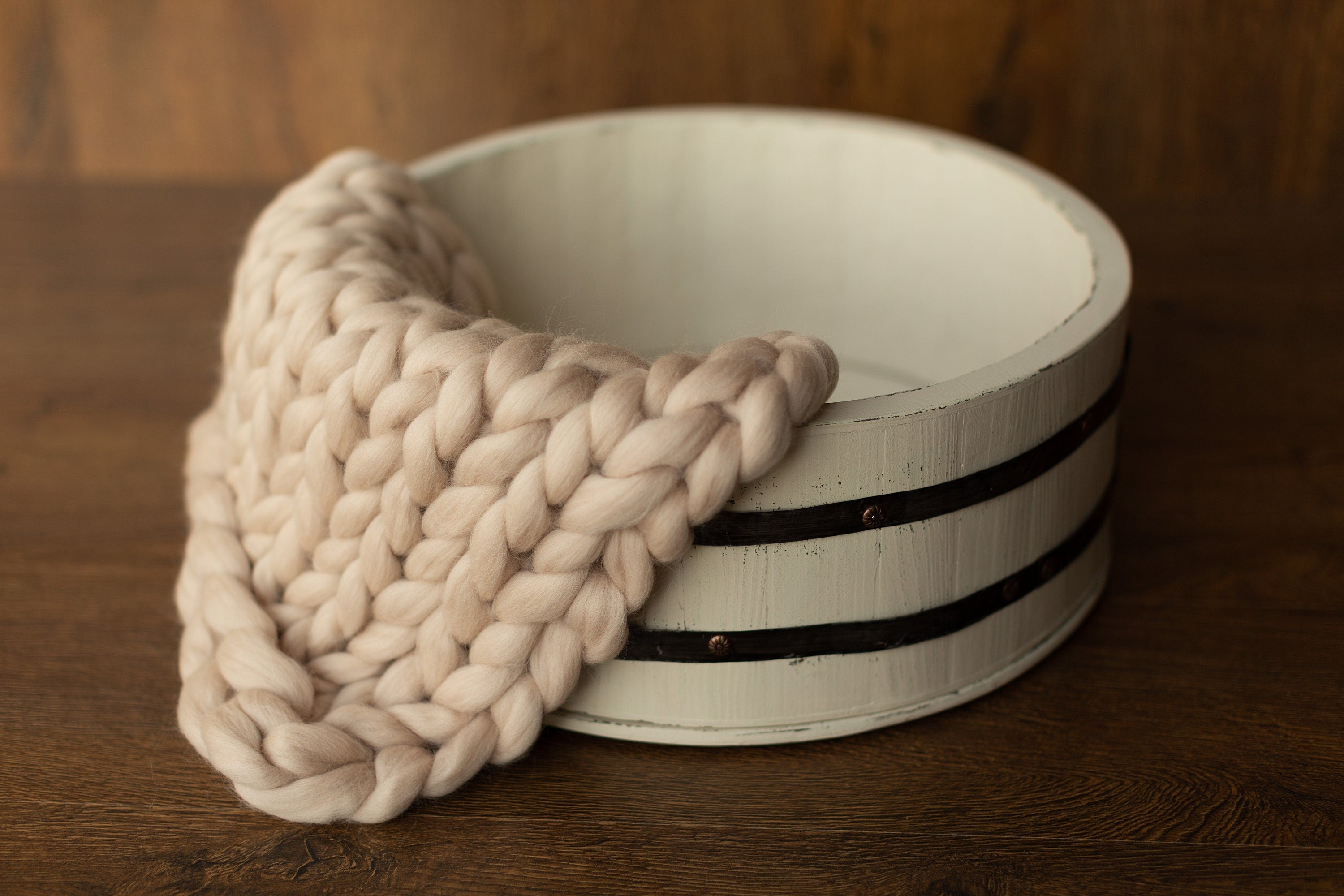 Vintage-style pine wood bowl and bucket – newborn photo session accessory