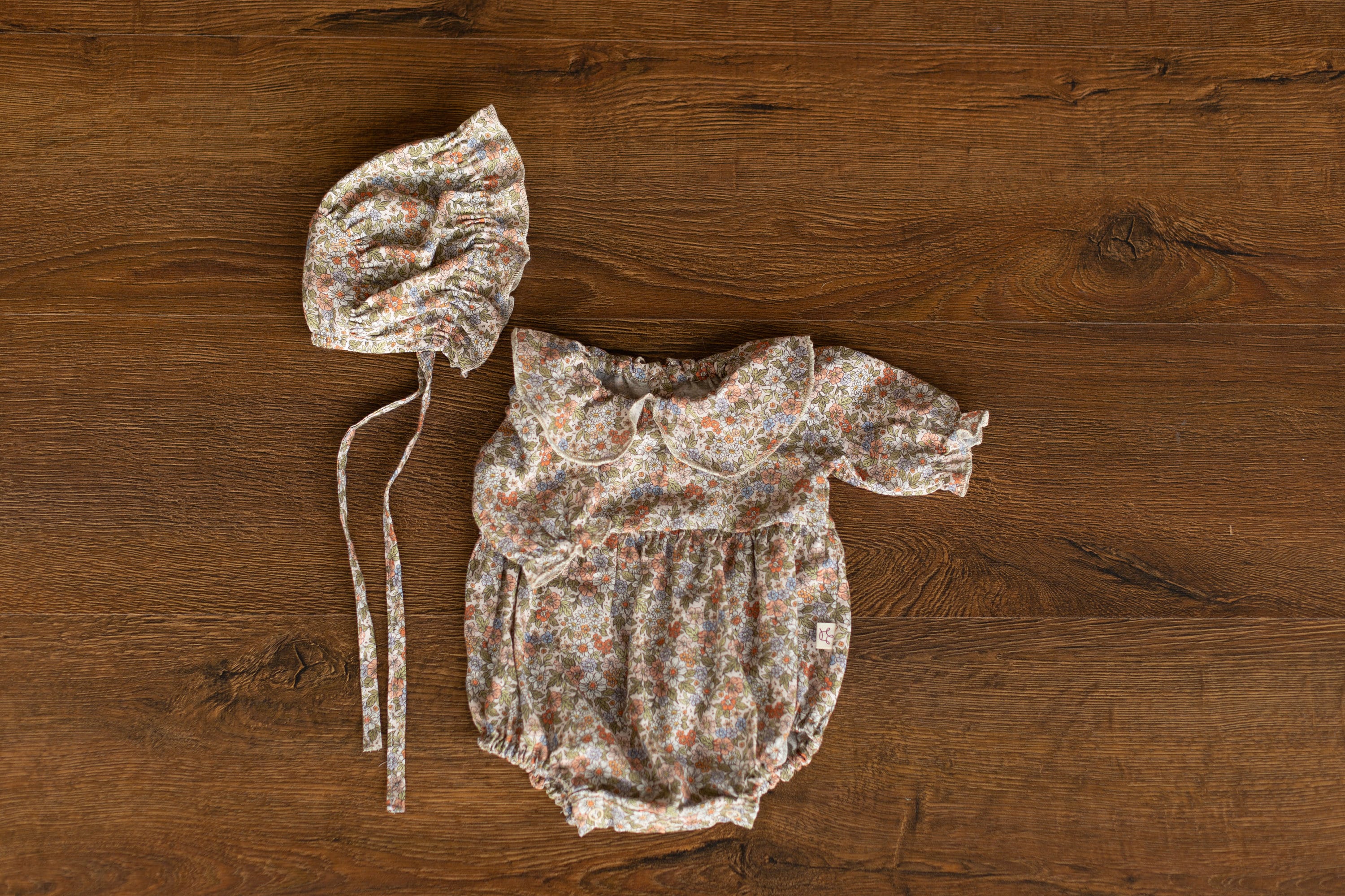 Flower Baby Linen Outfit, Baby Girl Linen Romper, Baby Linen Apparel, Newborn Girl Coming Home Outfit, Newborn Photography Outfit Girl