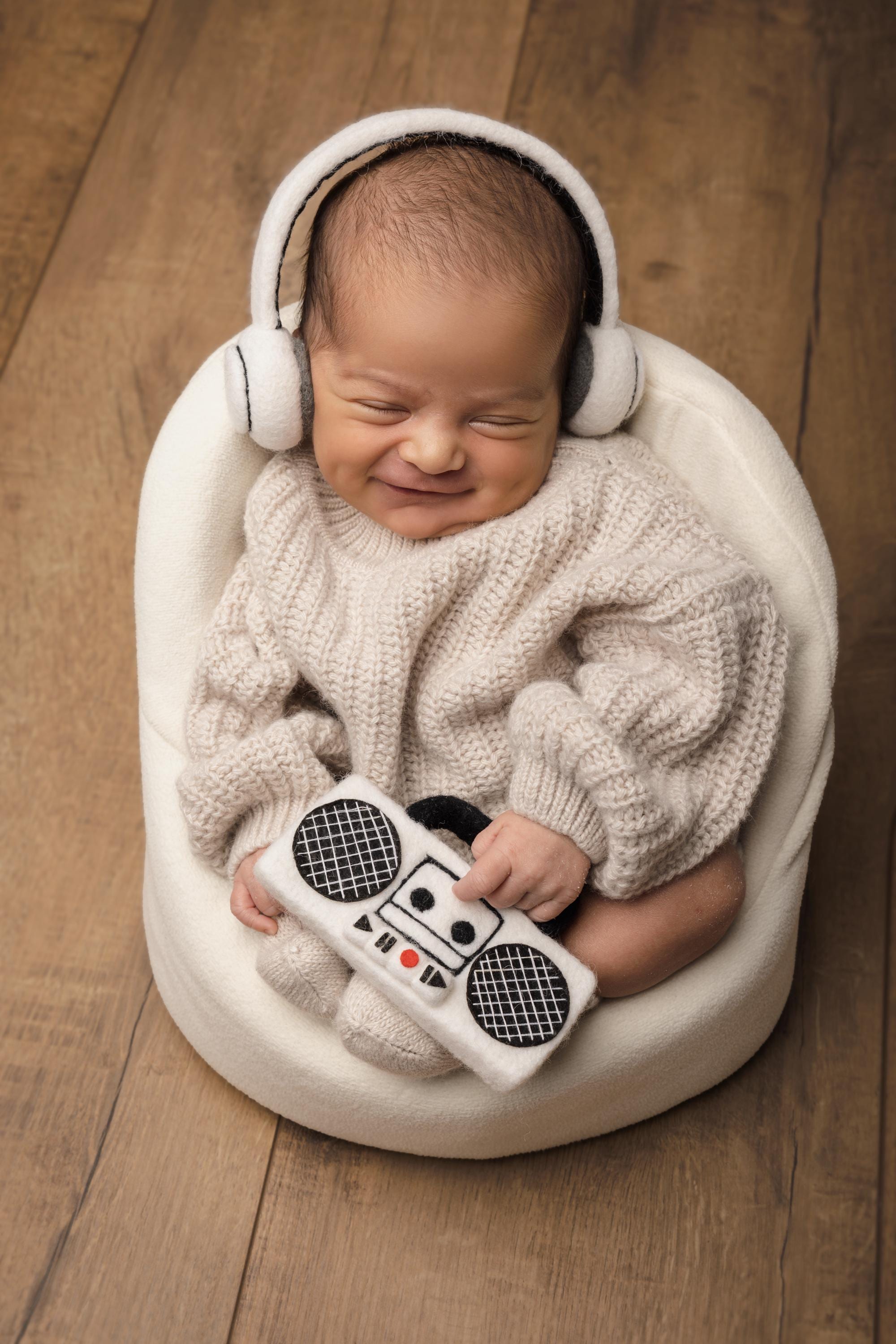 Chunky knit baby sweater – cozy clothing for newborns up to 2 years