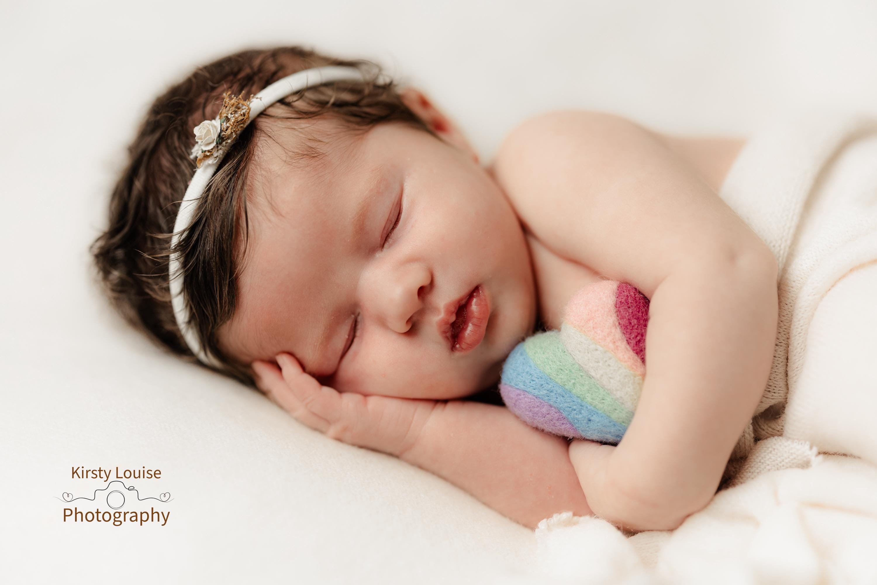 Newborn Rainbow Felted Heart Set, Newborn photography props, Newborn Rainbow photo props,Newborn felted prop,Baby Rainbow Felted Wool Hearts