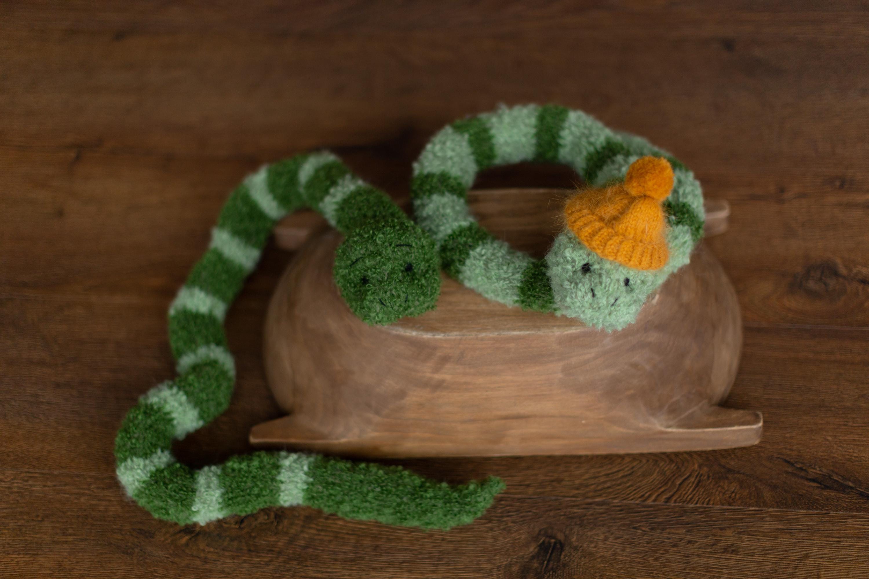 Boucle Snake Toy, Newborn Knitted Snake Toy, Baby Posing Pillow Snake, Newborn Photography Prop, Boucle Stuffed Toy Snake,Newborn Snake Prop