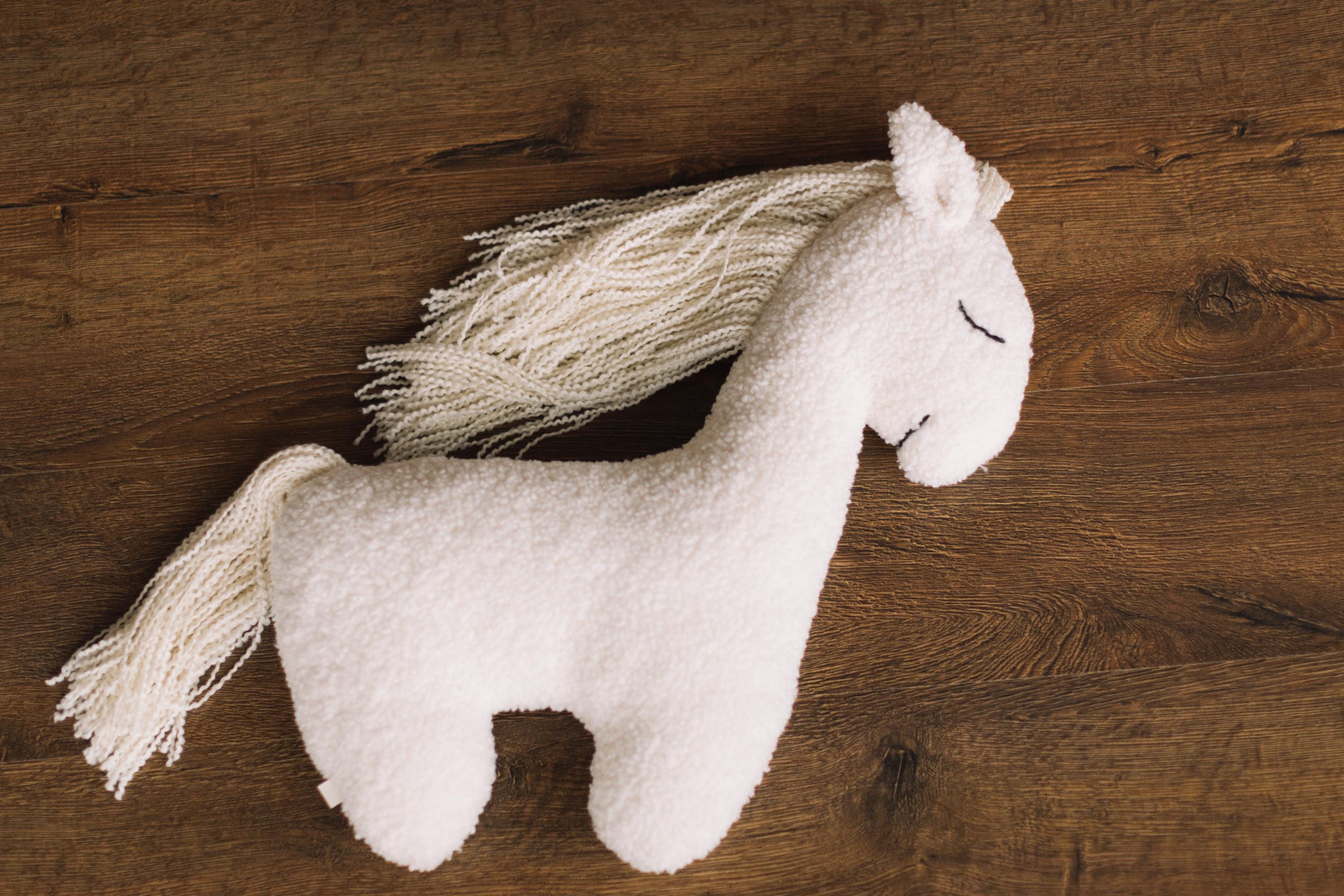 Newborn Unicorn Posing Toy, Newborn Animal Posing Pillow for Newborn Photography prop, Newborn Stuffed Animal Pillow, Newborn Unicorn Pillow