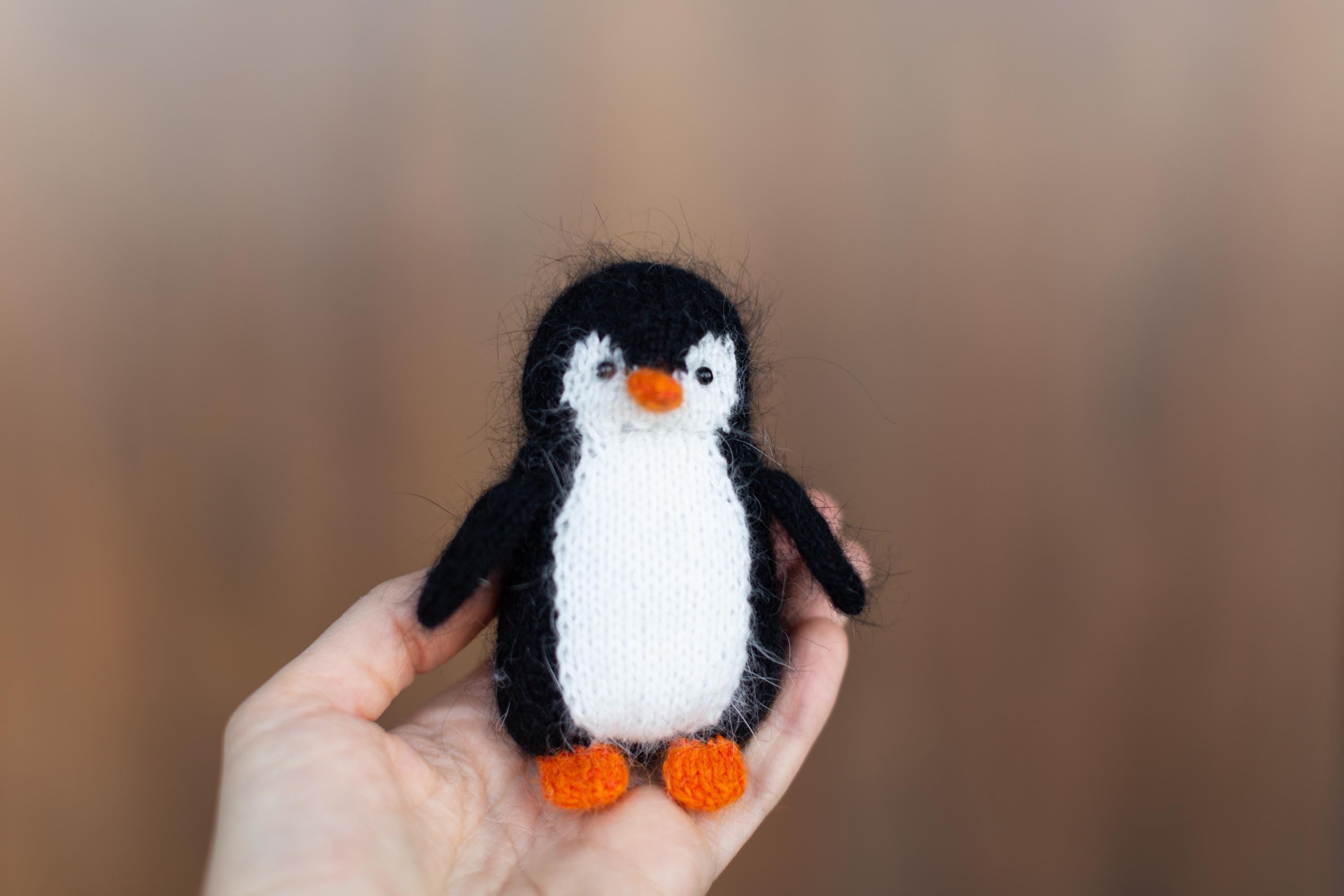 Baby Penguin Knitted Toys, Newborn Penguin Photo Props, Penguin Newborn Photography props, Newborn Penguin Toys, Newborn Coming Home Outfit
