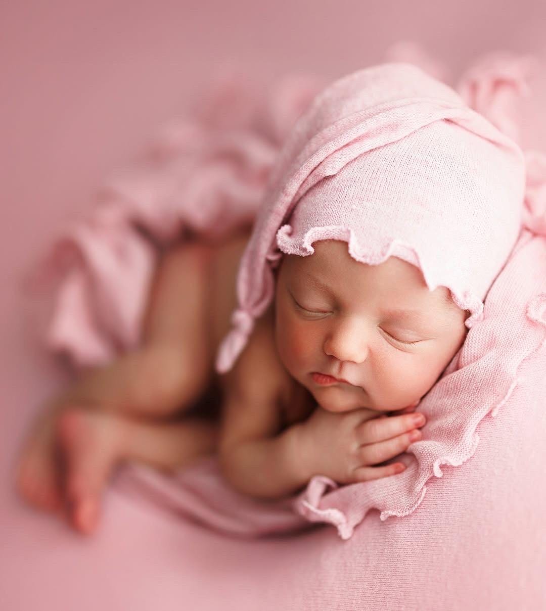 Newborn Photo Wrap with Newborn Sleep Hat, Newborn Stretch Wrap for Photography, Newborn photography props, Newborn Posing Fabric