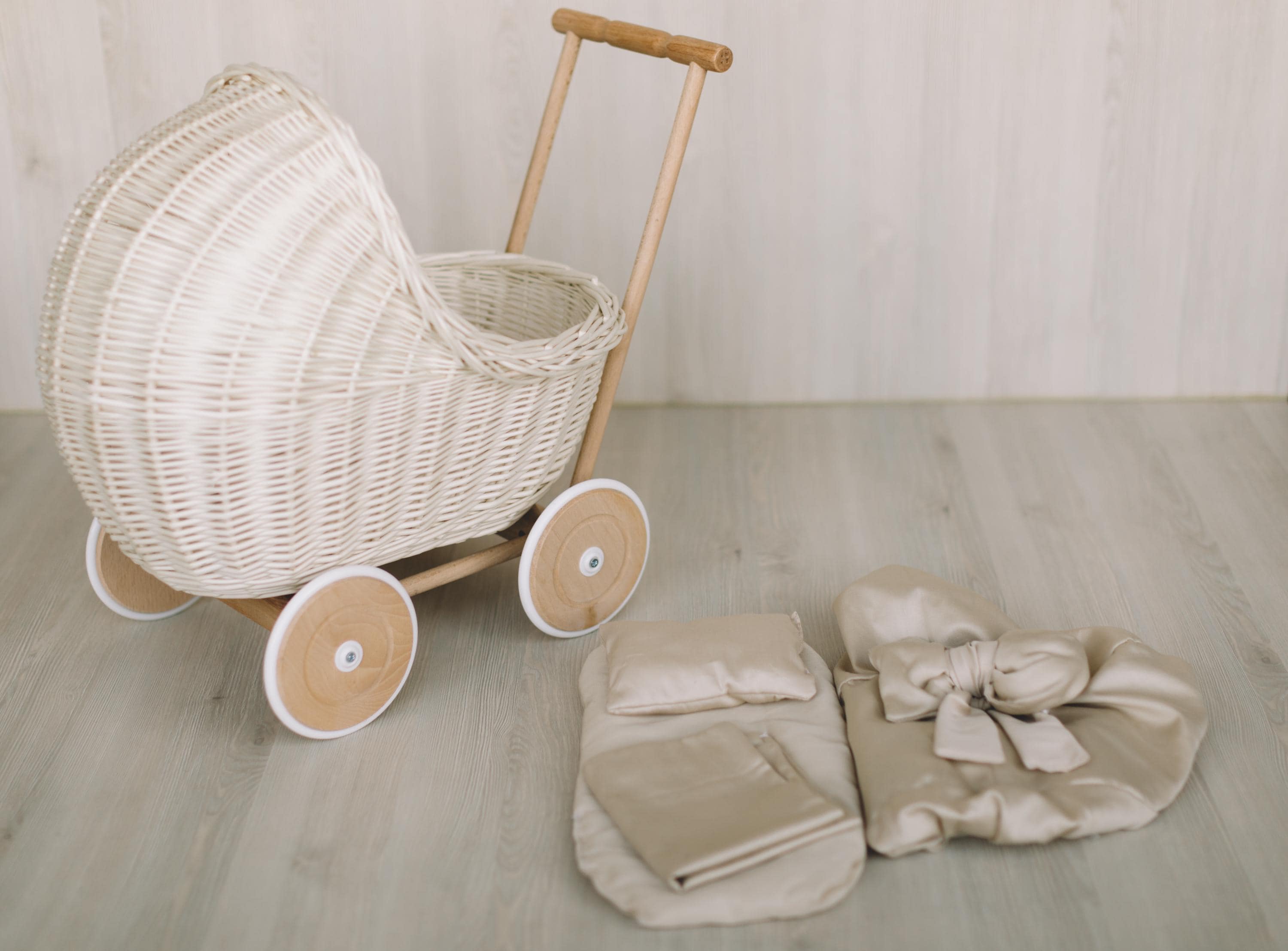 Wicker Doll Stroller for Newborn Photography Prop, Birthday Gift for Kids for Nursery Decor or Baby Shower Decor, Baby Buggy for Toy Storage