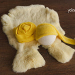 Newborn Knitted Wrap and Sleep Hat Set, Newborn Knit Sleep Hat with Pom Pom, Newborn Photography props, Newborn Wool Outfit, Newborn Fur Rug