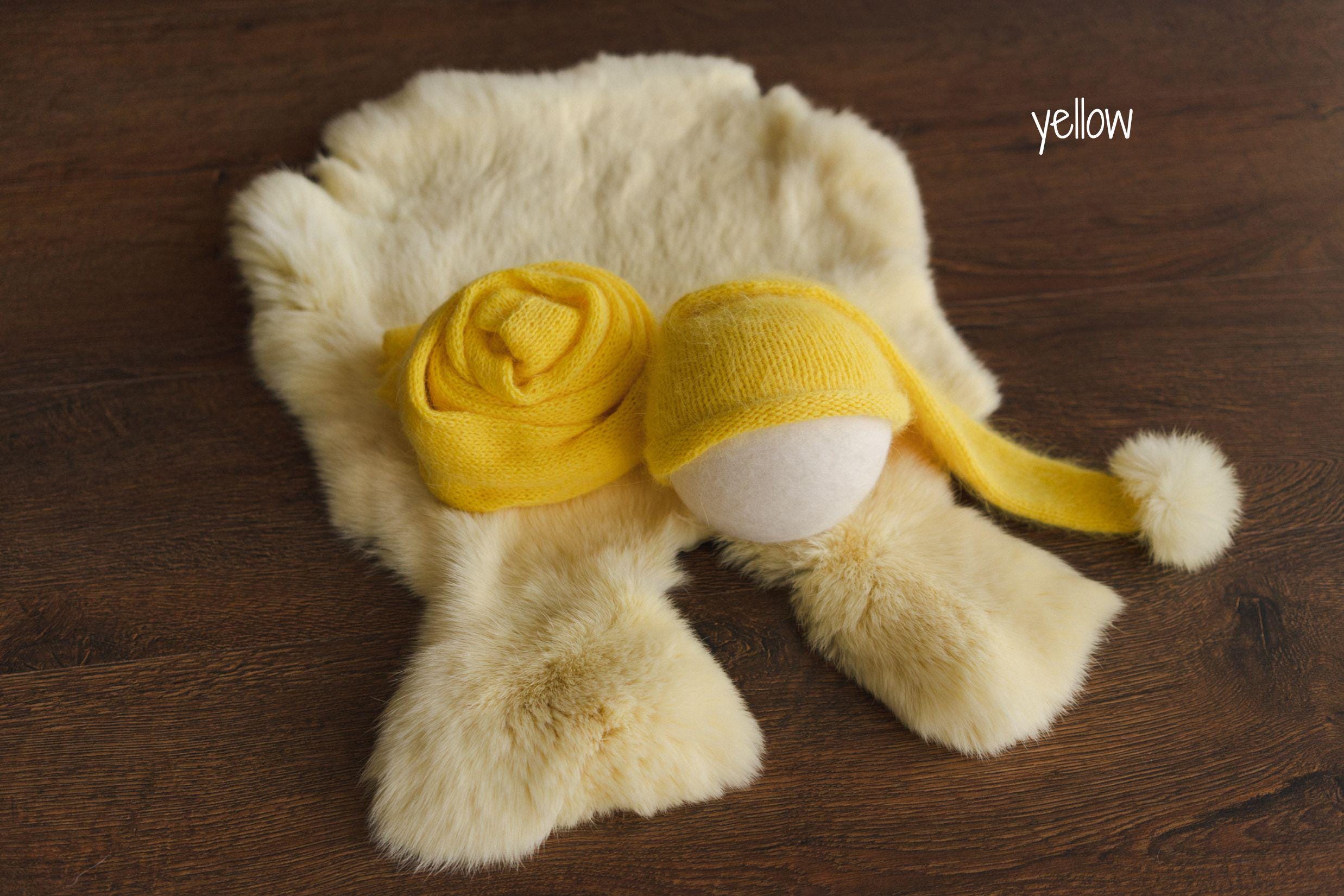 Newborn Knitted Wrap and Sleep Hat Set, Newborn Knit Sleep Hat with Pom Pom, Newborn Photography props, Newborn Wool Outfit, Newborn Fur Rug