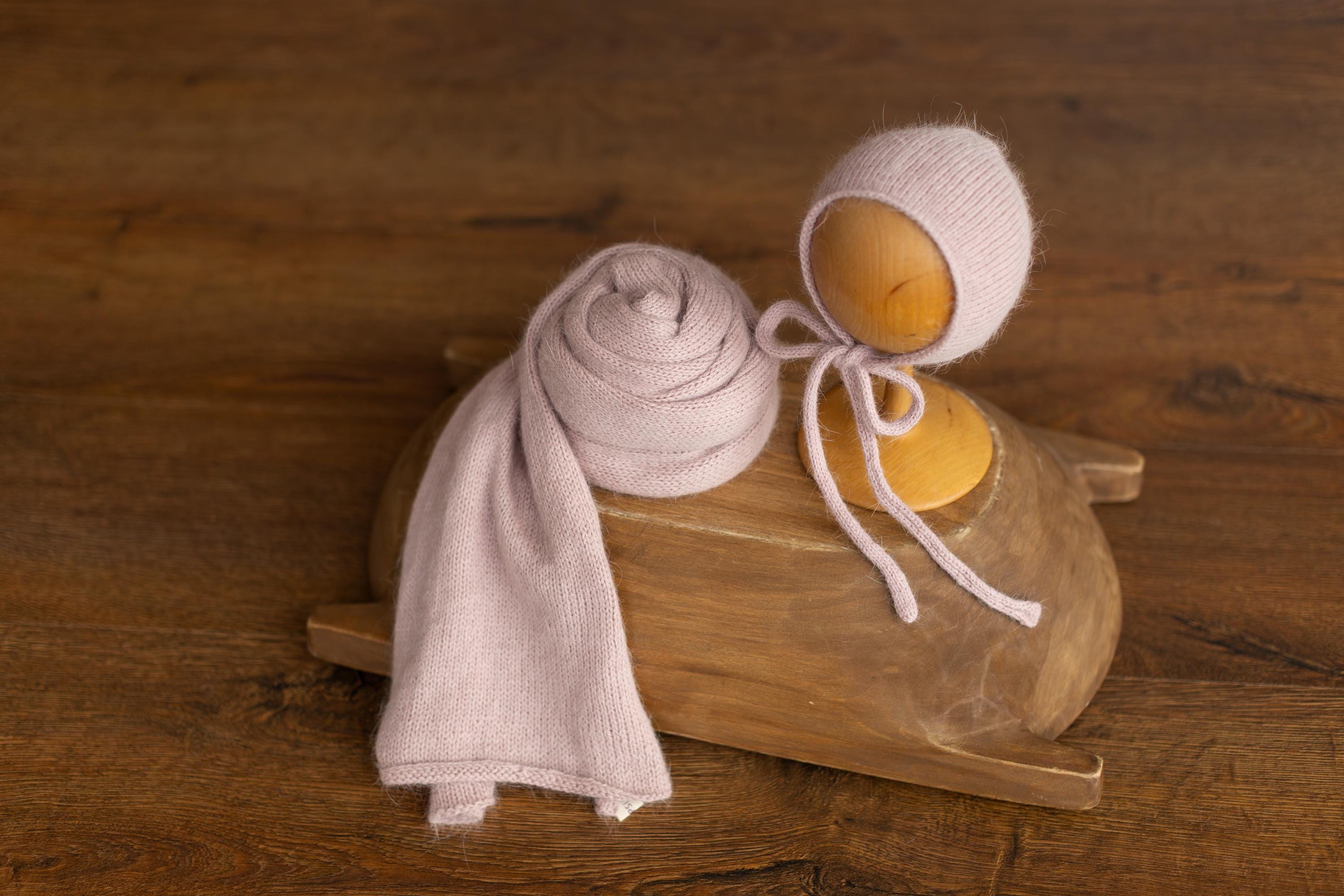 Dusty Pink Newborn Photography Props Set, Newborn Merino Wool Blanket, Newborn Knitted Wrap and Bonnet Set, Newborn Posing Pillow Props