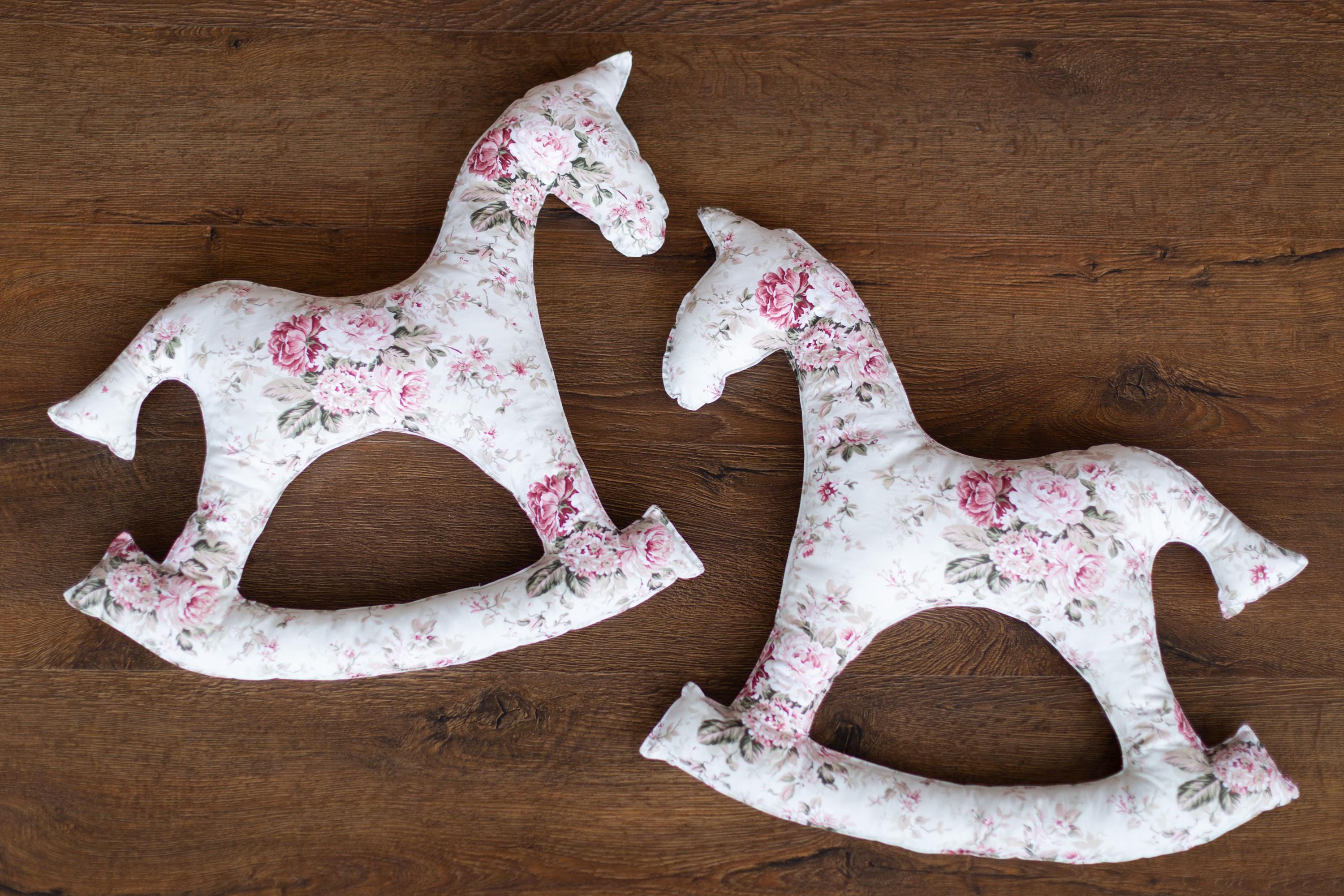 Newborn Horse Posing Toy, Newborn Animal Posing Pillow for Newborn Photography prop, Newborn Stuffed Animal Pillow, Newborn Horse Pillow