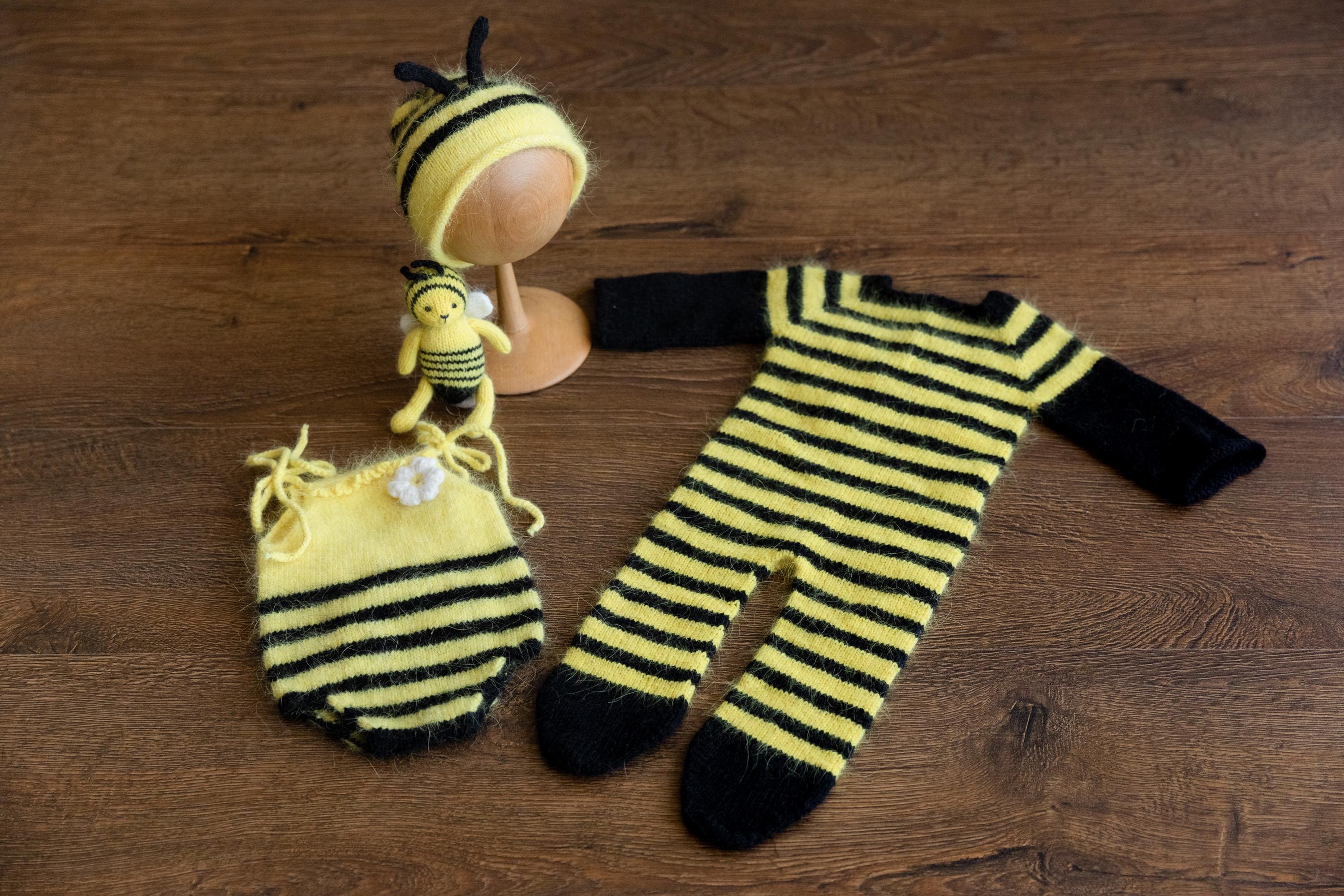Newborn Bee Costume Photo Props, Bee Newborn Photography props, Baby Bumblebee Outfit, Newborn Coming Home Outfit, Newborn Halloween Outfit
