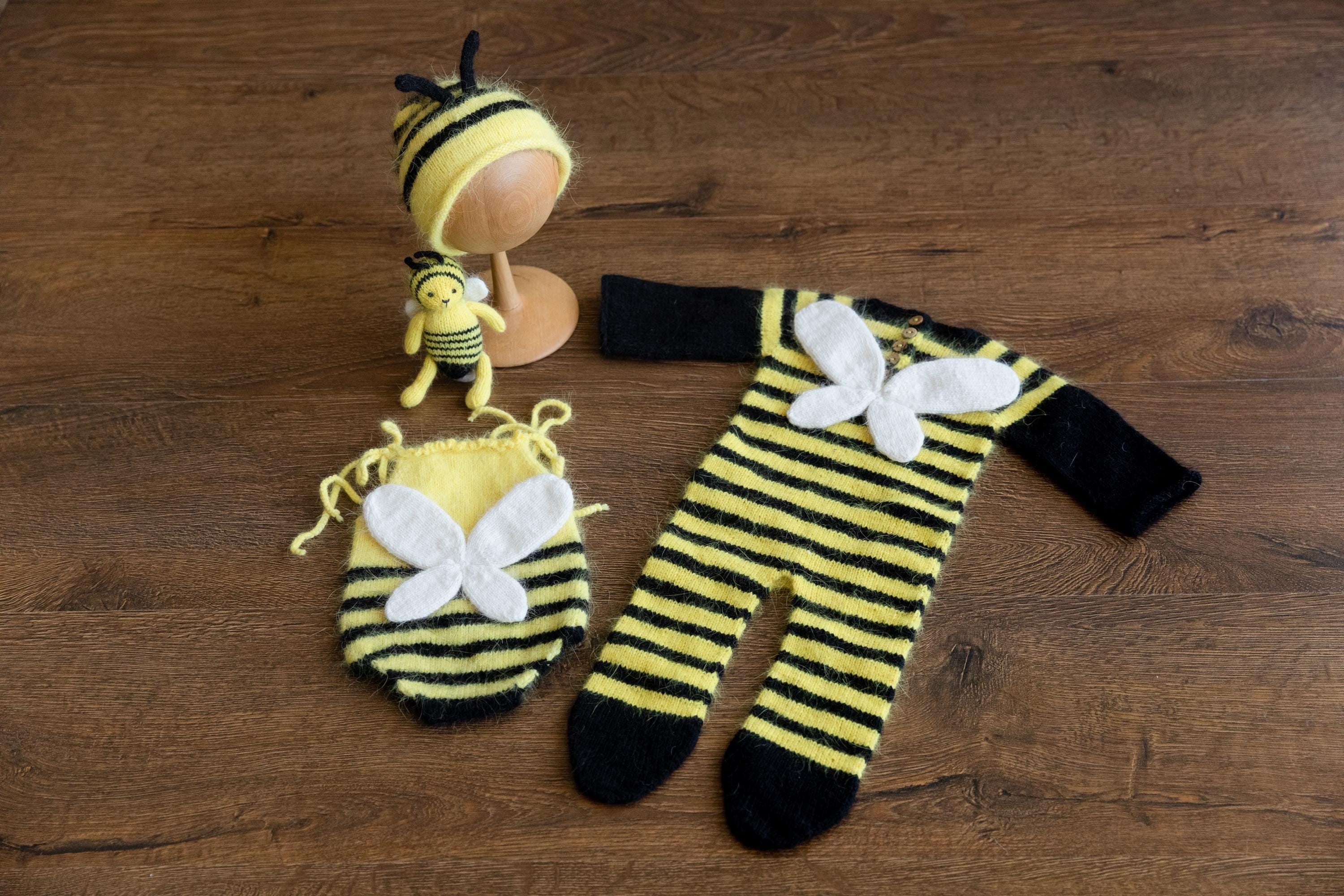 Newborn Bee Costume Photo Props, Bee Newborn Photography props, Baby Bumblebee Outfit, Newborn Coming Home Outfit, Newborn Halloween Outfit