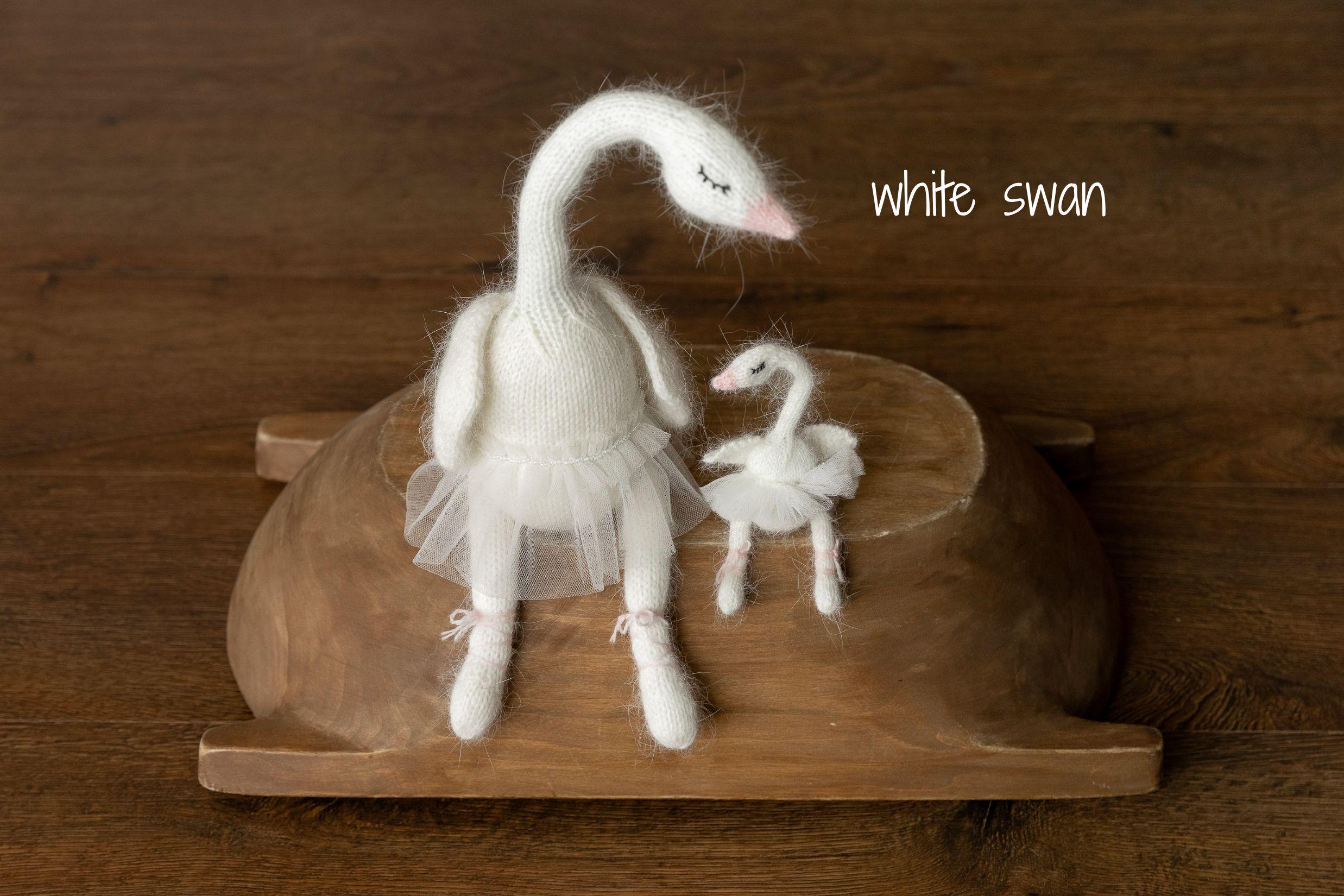 Baby Crochet Animal Toys Birthday Gift, Newborn Photography props, Baby Knitted Toys Baby Shower Gift, Newborn Unicorn Toy, White Swan Toy