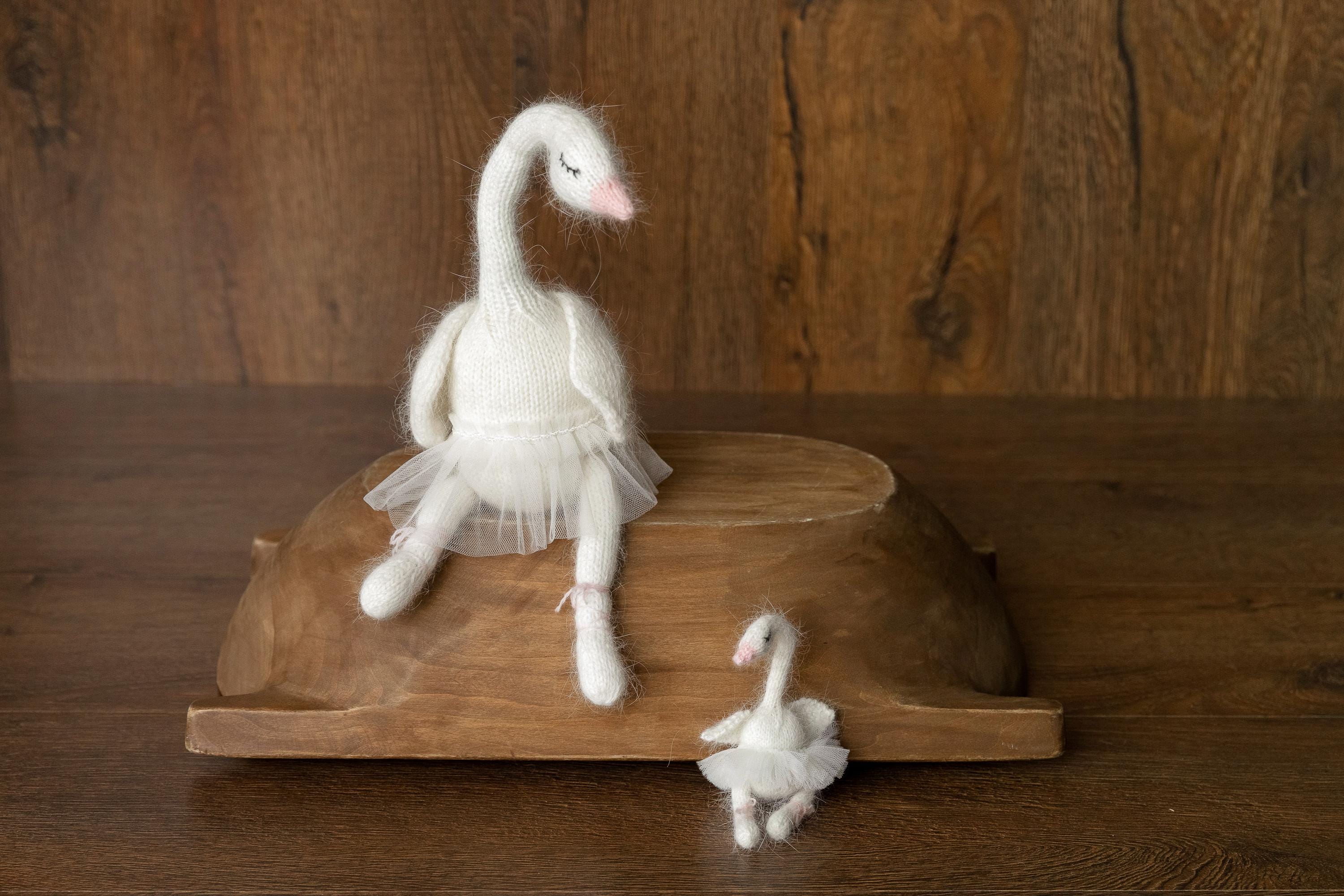 Baby Crochet Animal Toys Birthday Gift, Newborn Photography props, Baby Knitted Toys Baby Shower Gift, Newborn Unicorn Toy, White Swan Toy