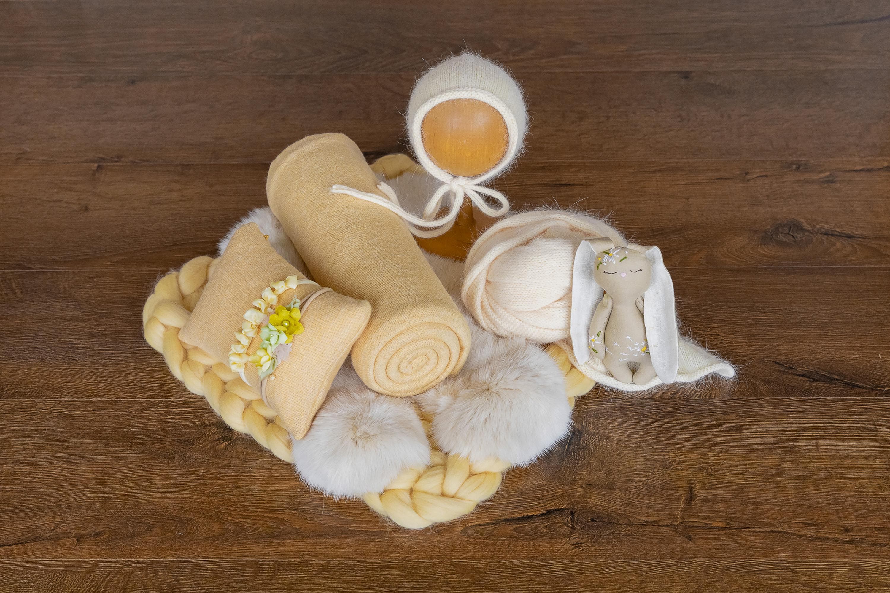 Warm Yellow Newborn Photography Props, Newborn Merino Wool Blanket, Newborn Knitted Wrap and Bonnet, Newborn Posing Pillow, Newborn Fur Prop