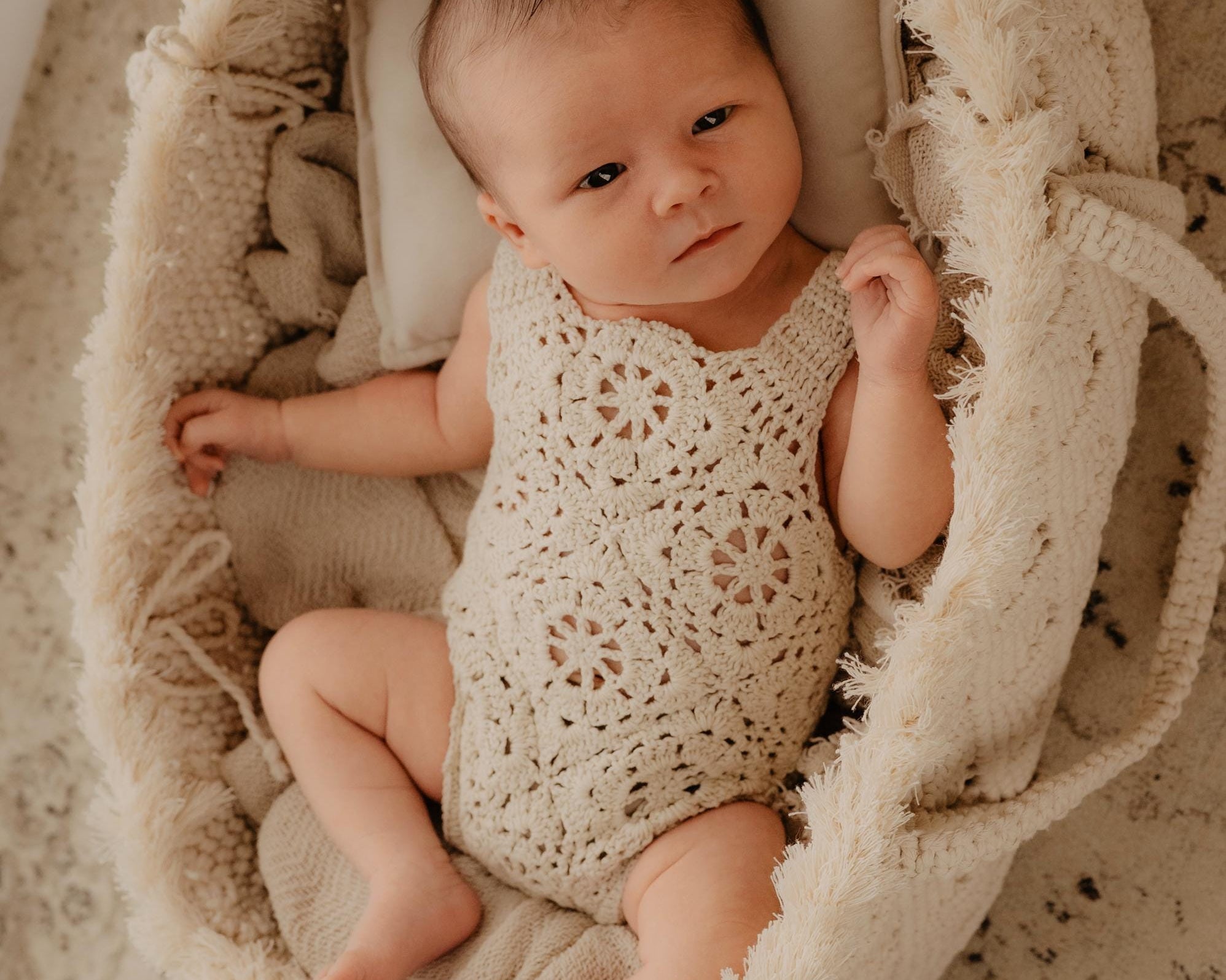 Crochet Newborn Outfit Girl Photography Props Set, Newborn Knitted Blanket, Newborn Posing Pillow, Newborn Crochet Layer,Baby Crochet Pillow