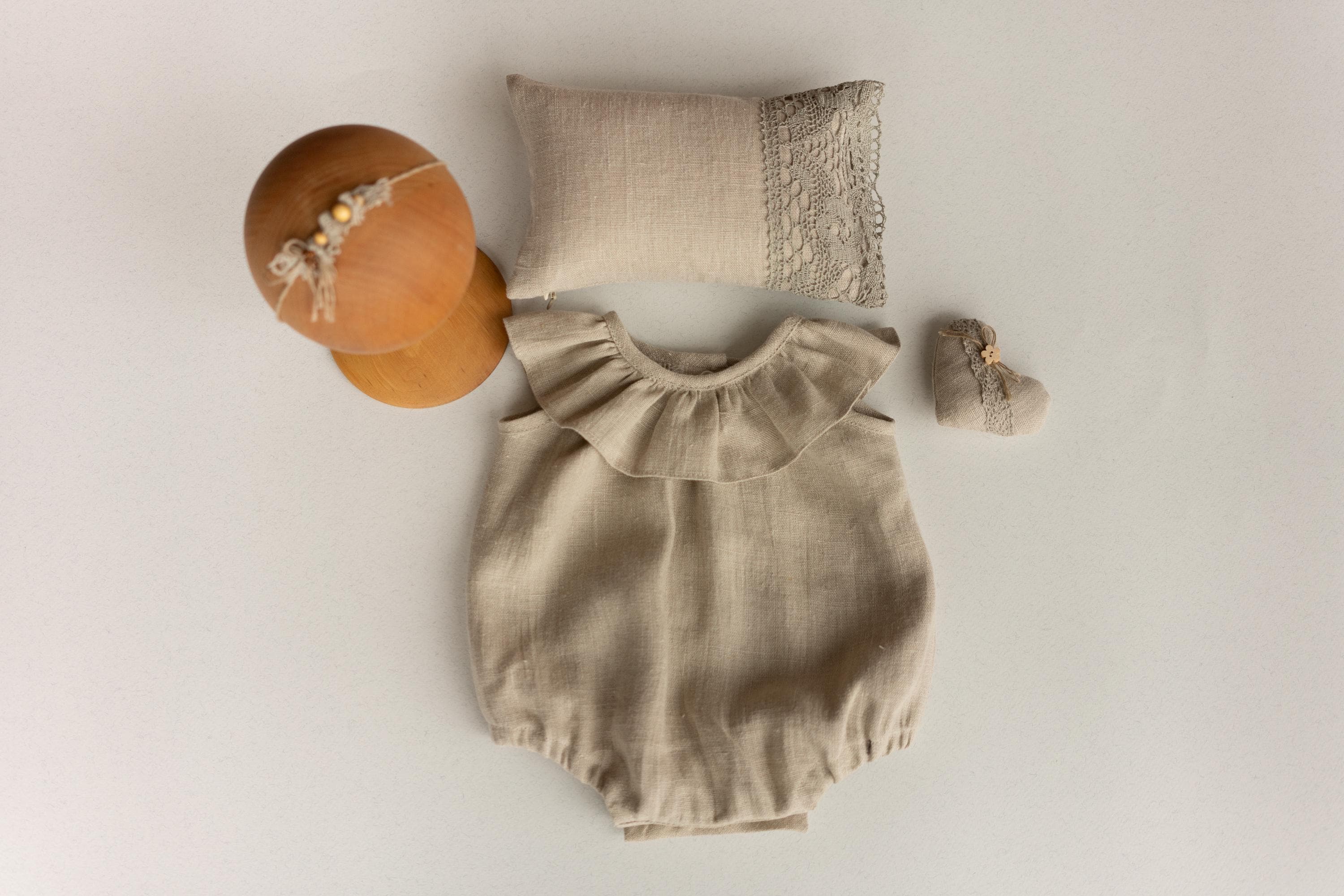 Small Linen Pillow for Newborn Photography, Newborn Photo Pillow, Newborn Photo Props, Newborn Posing Pillow Props, Newborn Linen Pillow