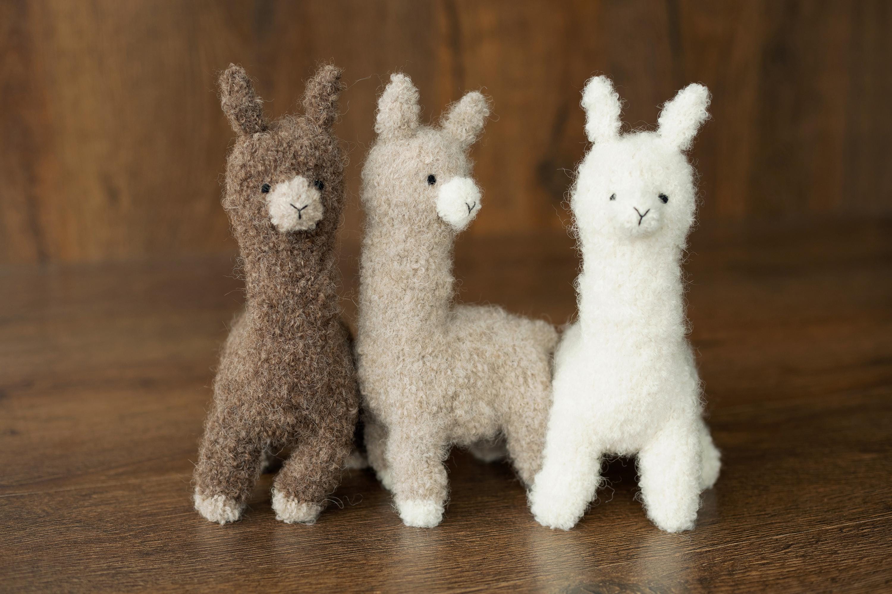 Boucle Knit Alpaca Toy: Soft Handmade Plush for Newborn Photography and Baby Gifts, Newborn Alpaca Toy Baby Shower Gift, Llama Toy for Kids