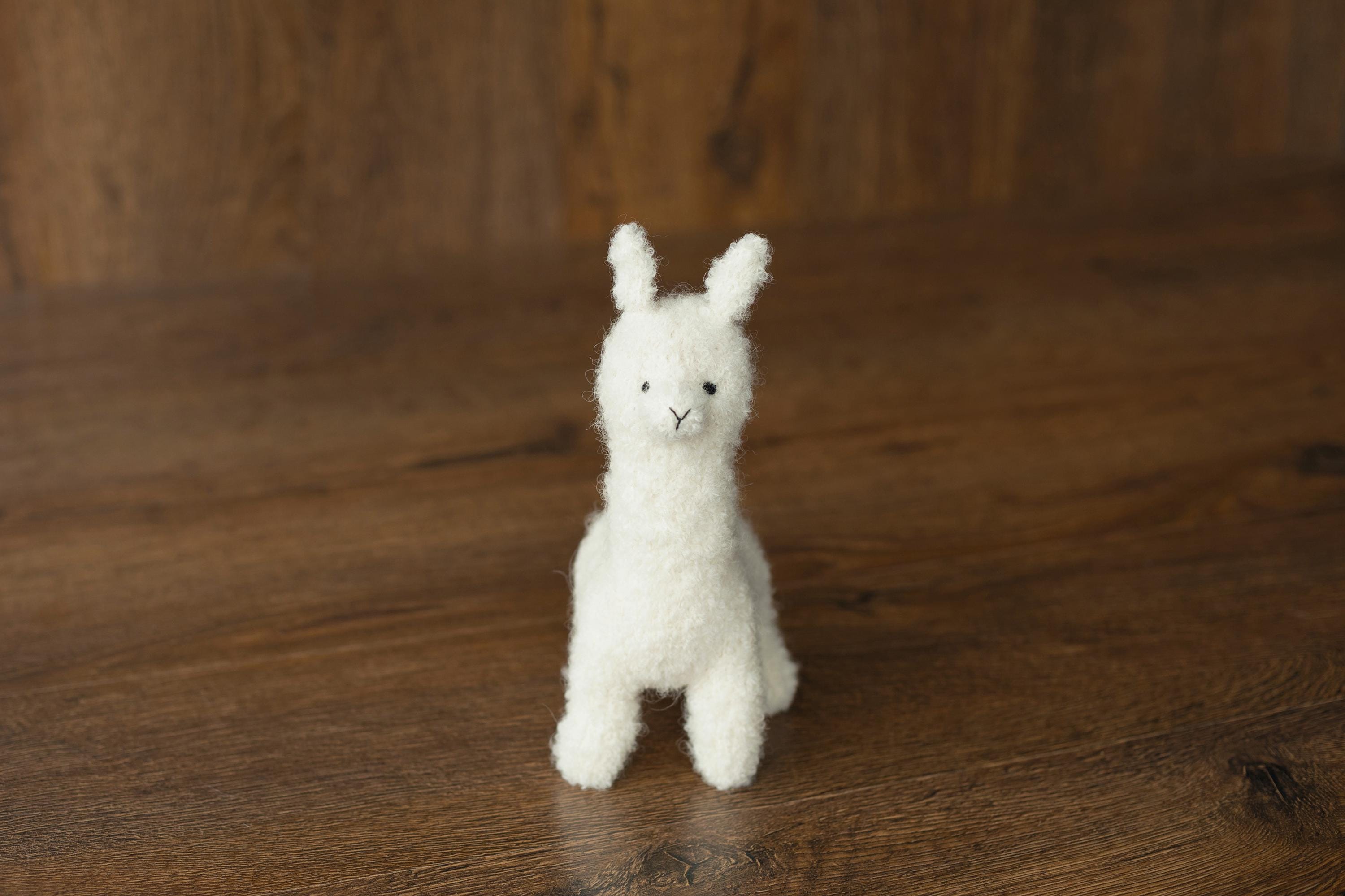 Boucle Knit Alpaca Toy: Soft Handmade Plush for Newborn Photography and Baby Gifts, Newborn Alpaca Toy Baby Shower Gift, Llama Toy for Kids
