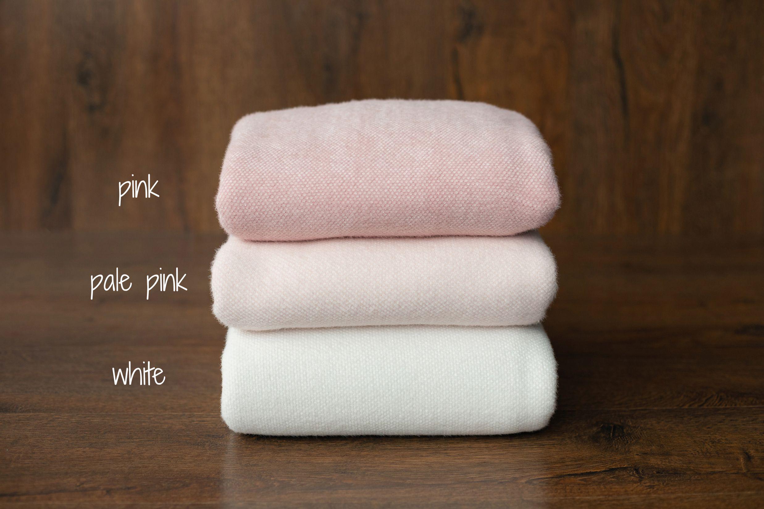 Fluffy wool newborn photography backdrop with matching pillow