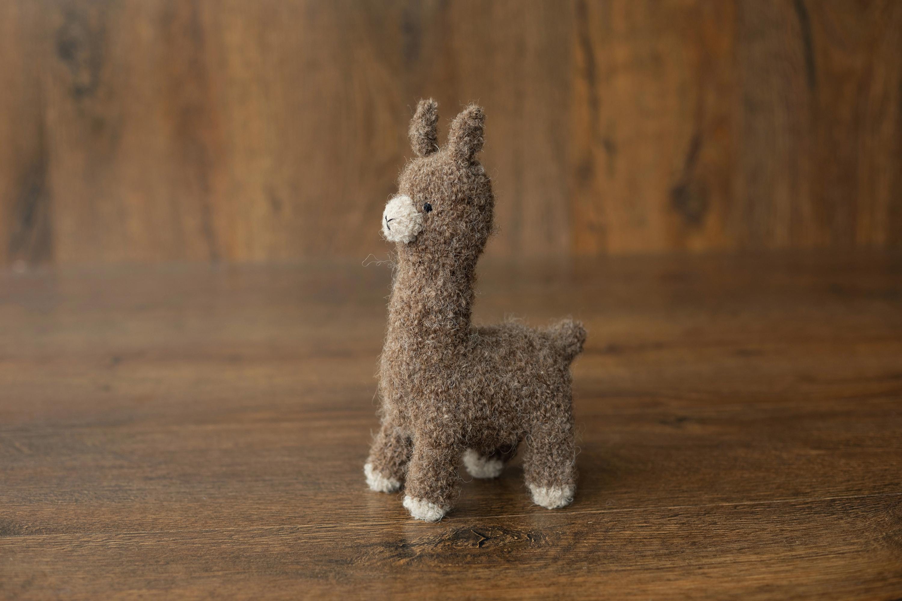 Boucle Knit Alpaca Toy: Soft Handmade Plush for Newborn Photography and Baby Gifts, Newborn Alpaca Toy Baby Shower Gift, Llama Toy for Kids
