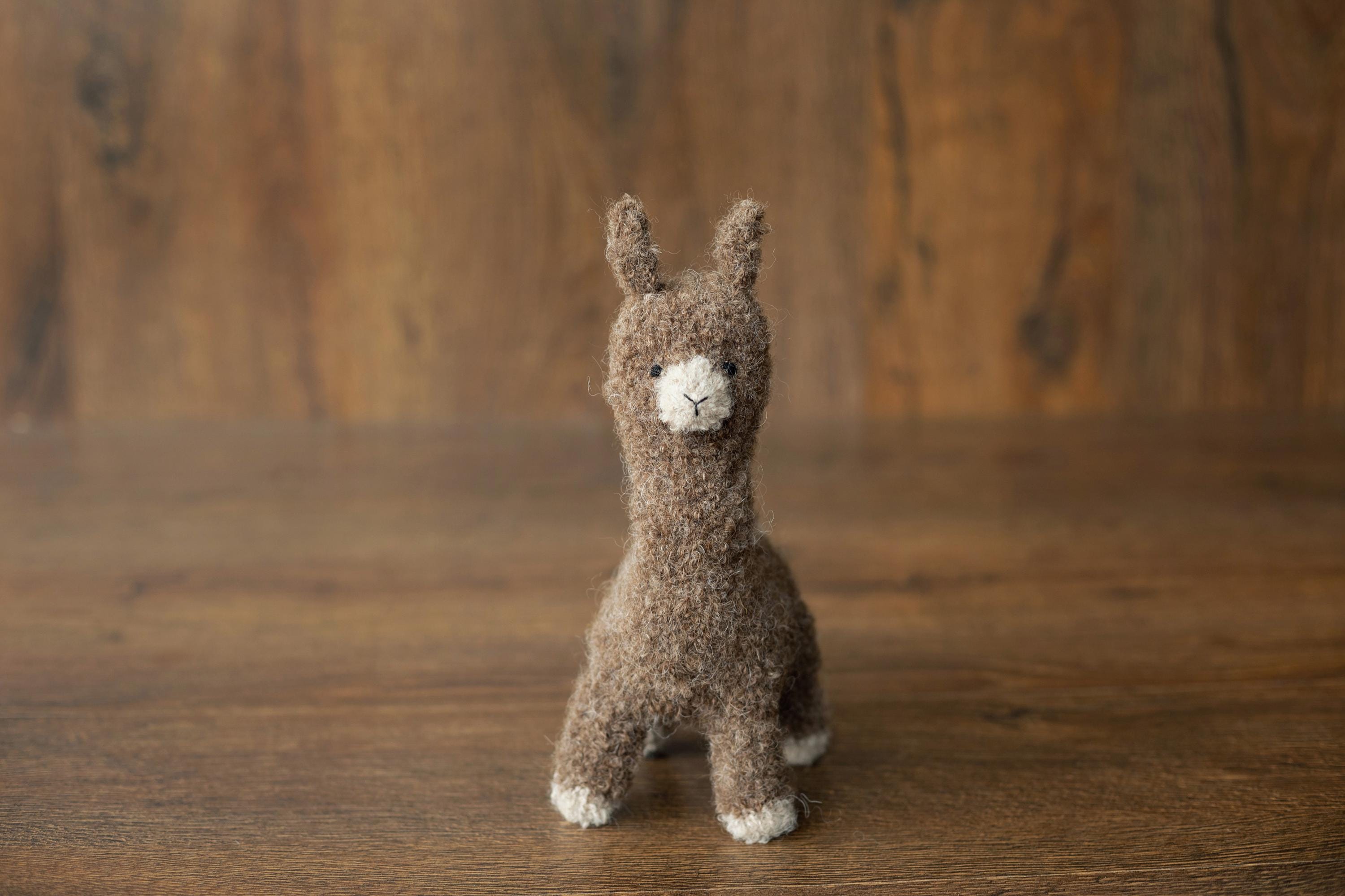 Boucle Knit Alpaca Toy: Soft Handmade Plush for Newborn Photography and Baby Gifts, Newborn Alpaca Toy Baby Shower Gift, Llama Toy for Kids