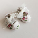 Linen Baby Girl Shoes with Delicate Lace Bow: Newborn Coming Home Outfit, Baptism & Photography Props