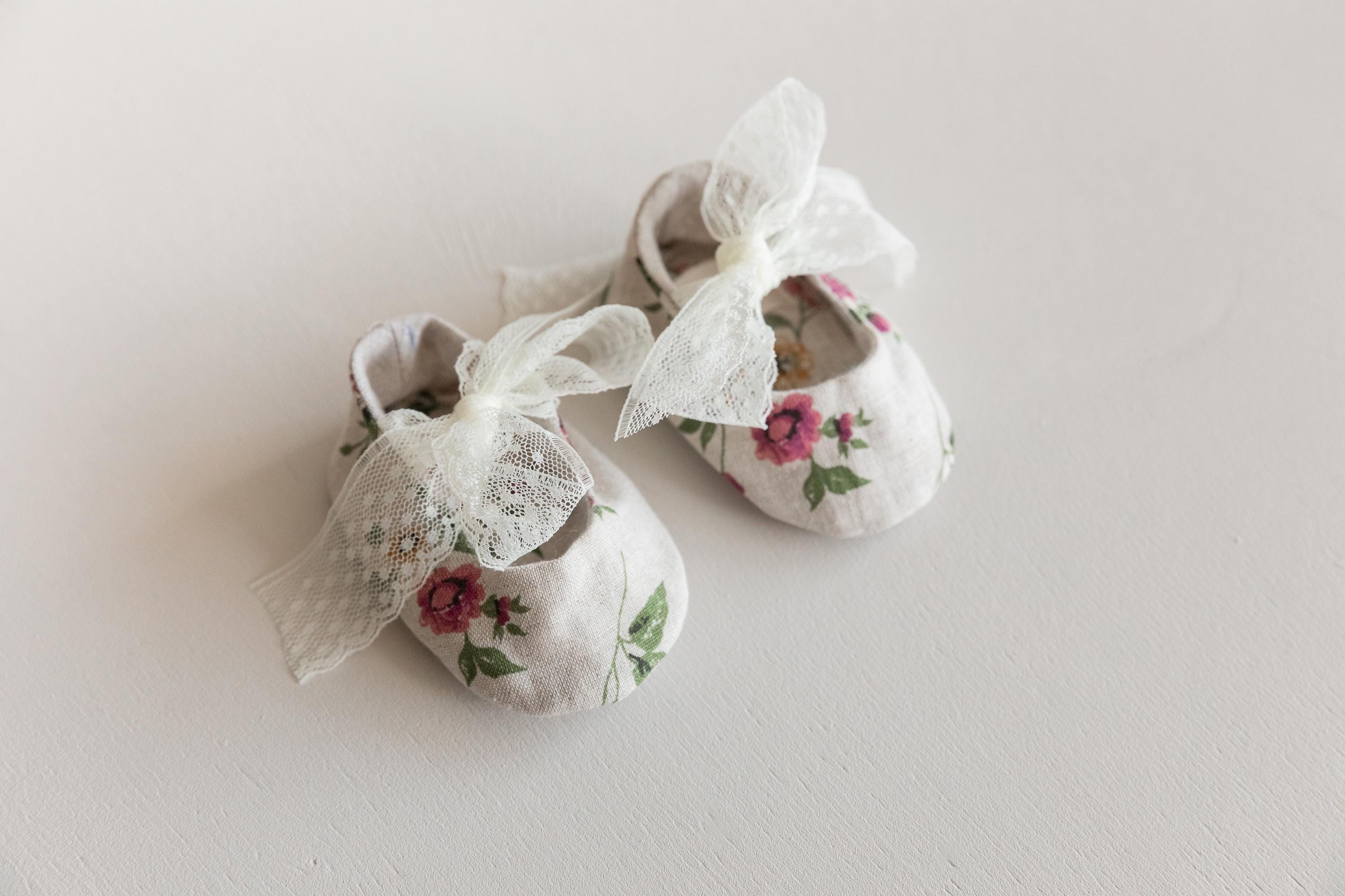 Linen Baby Girl Shoes with Delicate Lace Bow: Newborn Coming Home Outfit, Baptism & Photography Props