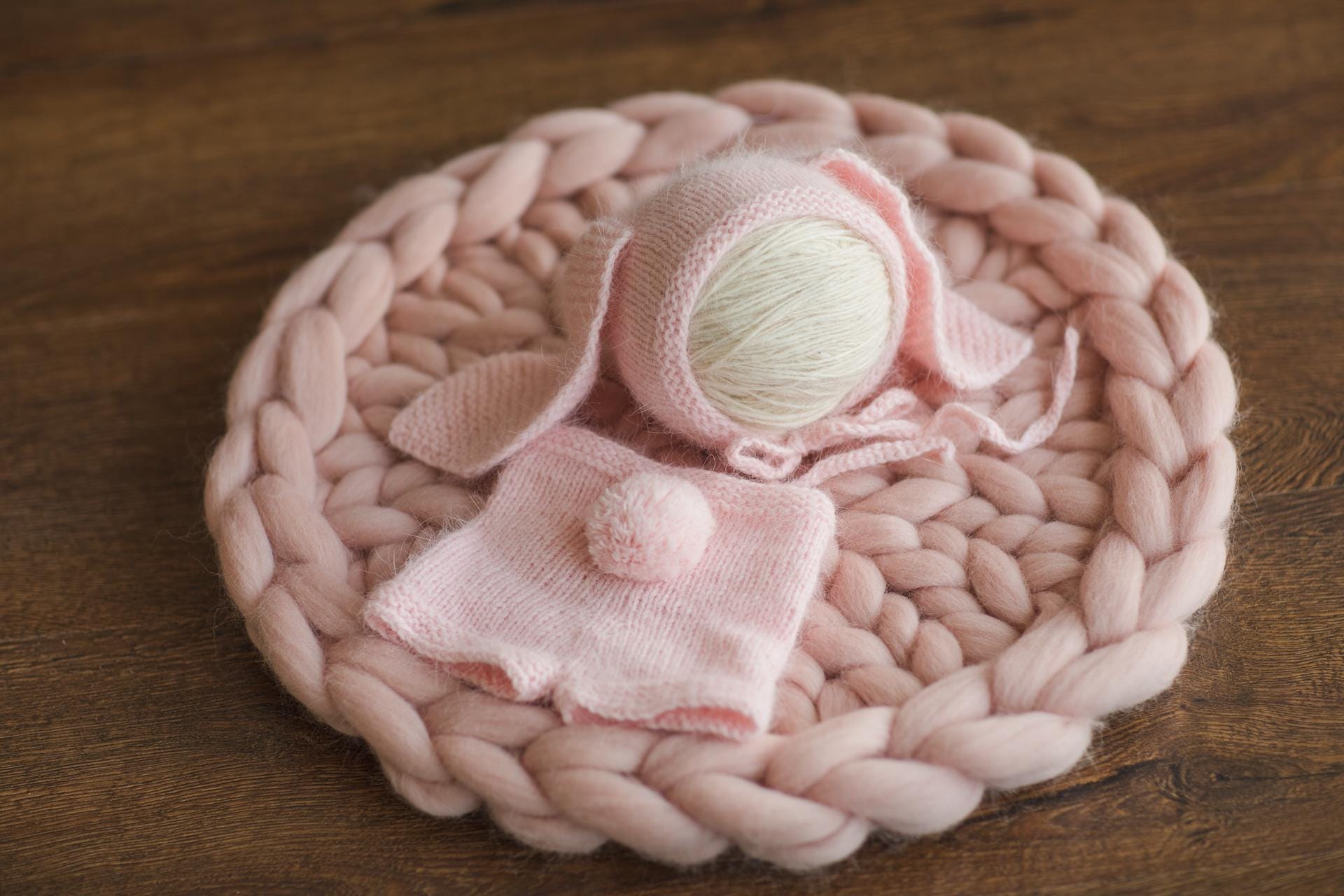 Angora Wool Knitted Baby Shorts with Bunny Tail – Newborn Rabbit Outfit Prop