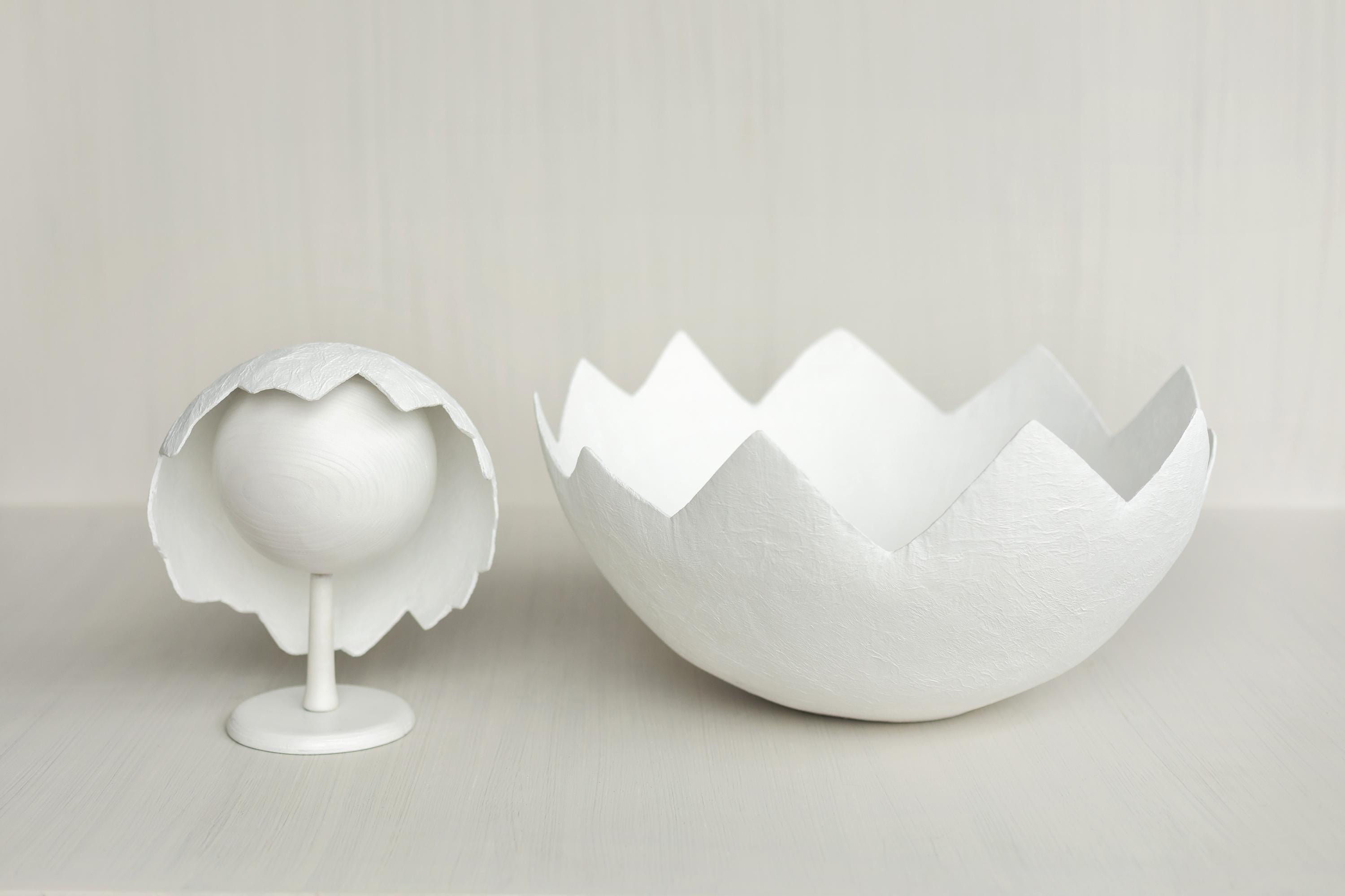 Baby Egg Costume for Sitter Photo Shoots: Easter Outfit with Hat and Egg Shell Photography Prop