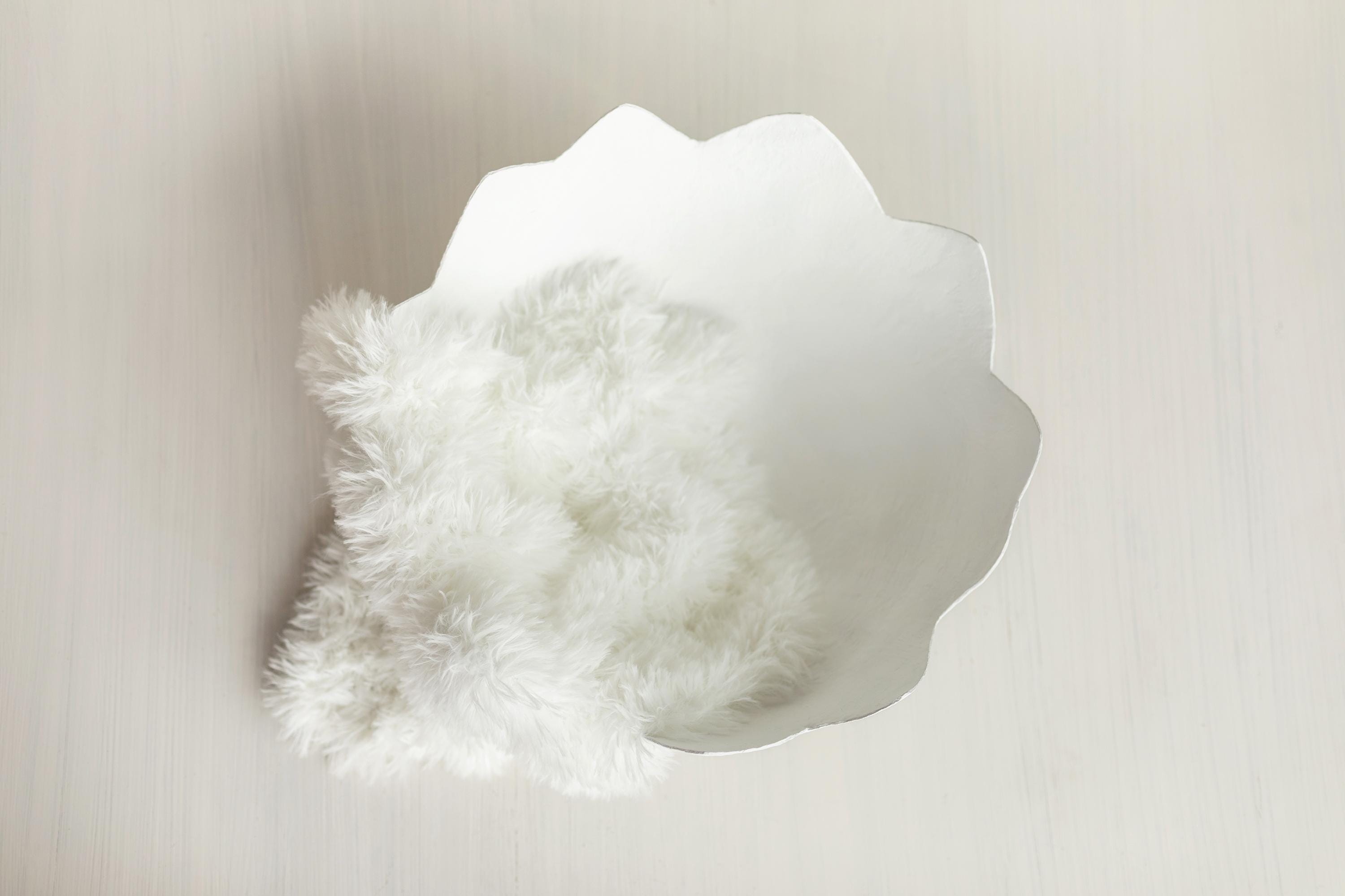 Baby Egg Costume for Sitter Photo Shoots: Easter Outfit with Hat and Egg Shell Photography Prop