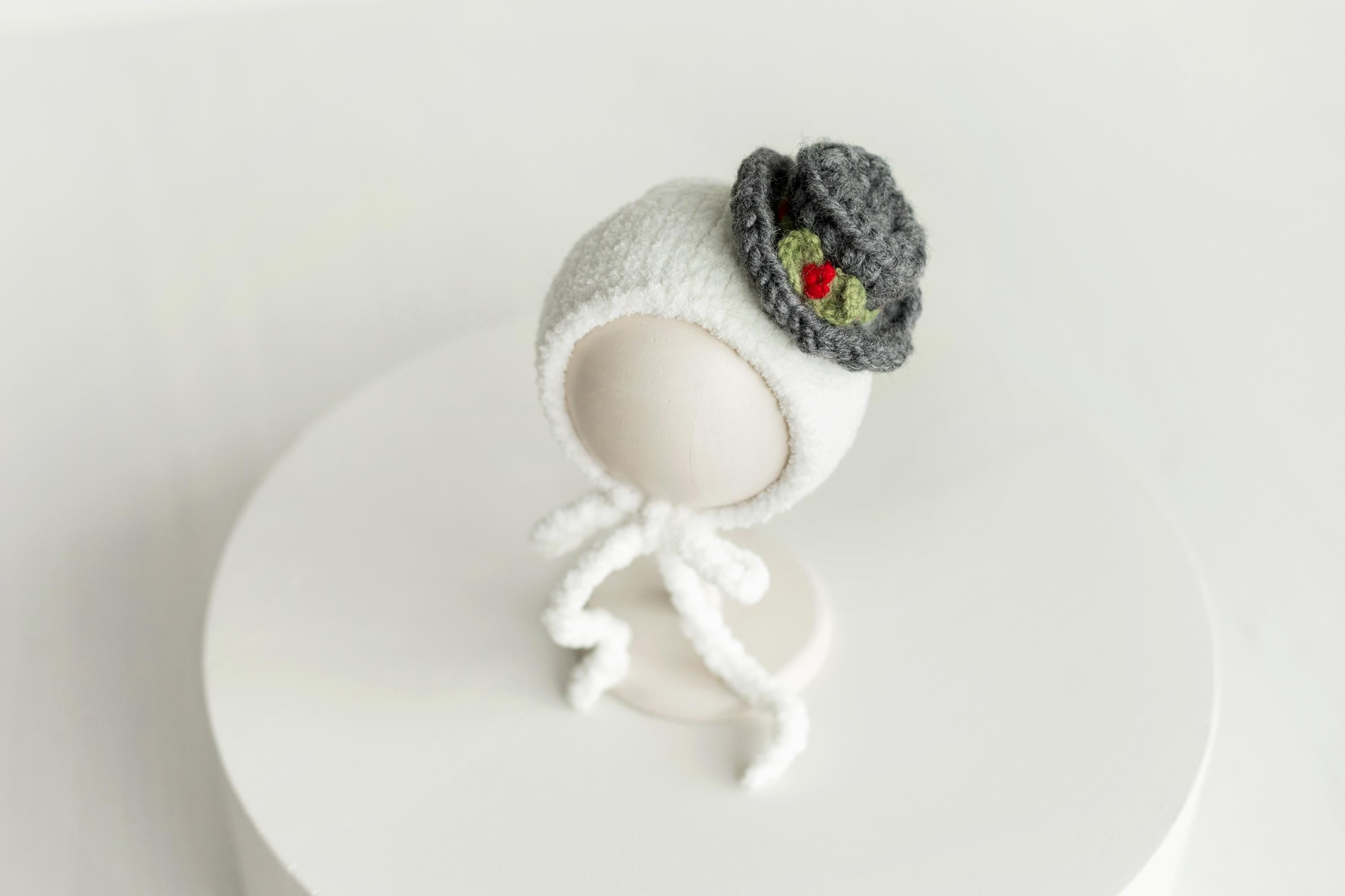 Knitted Baby Snowman Outfit with Snowman Toy – Christmas Newborn Photography Prop