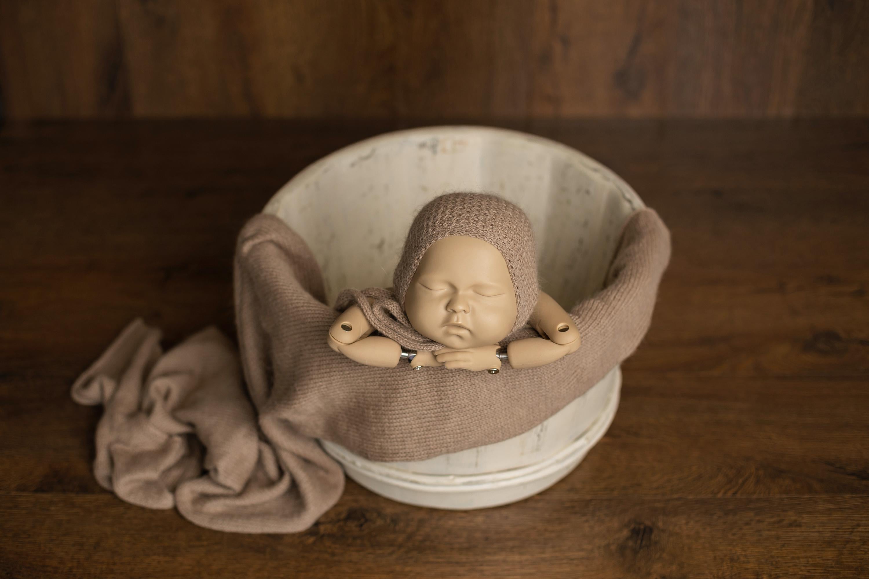 Vintage Ivory Wooden Newborn Photography Bucket – Rustic Baby Prop Wood Bowl