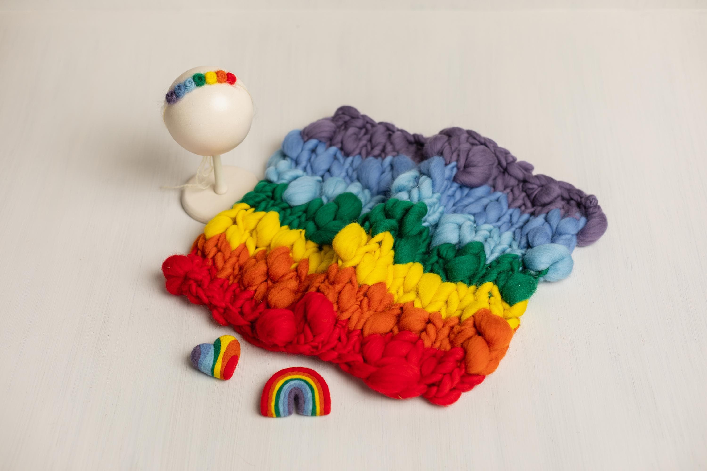 Merino Wool Rainbow Baby Newborn Photography Props: Chunky Hand Knitted Baby Blanket, Newborn Rainbow Headband, Hand Felted Heart & Rainbow