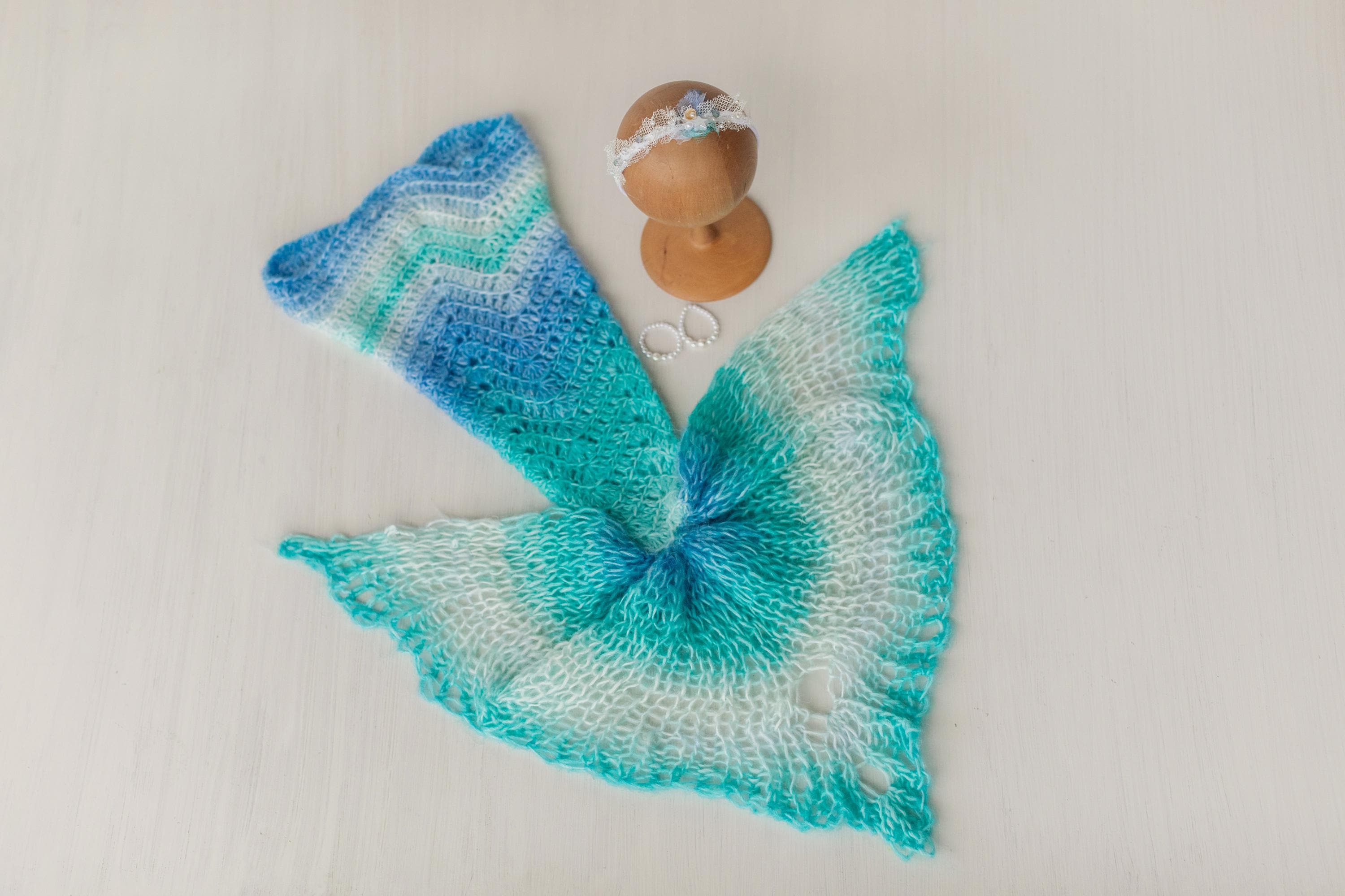 Newborn Mermaid Outfit with Knitted Mermaid Tail, Baby Girl Headband & Accessories – Mermaid Newborn Photography Prop Set
