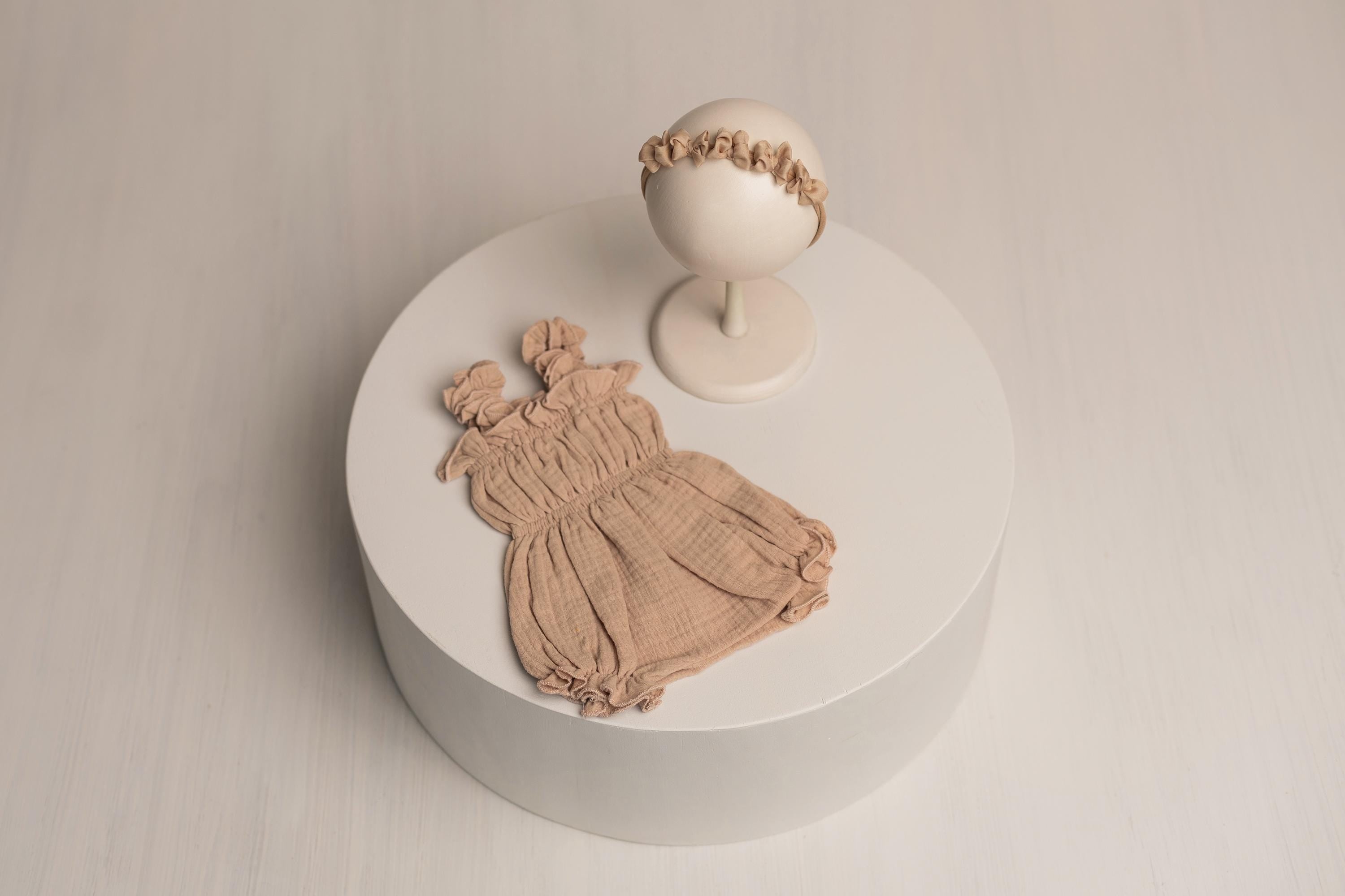 Baby Girl Muslin Romper, Newborn Girl Coming Home Outfit, Lightweight Summer Baby Clothing, Photo Prop and Baby Shower Gift