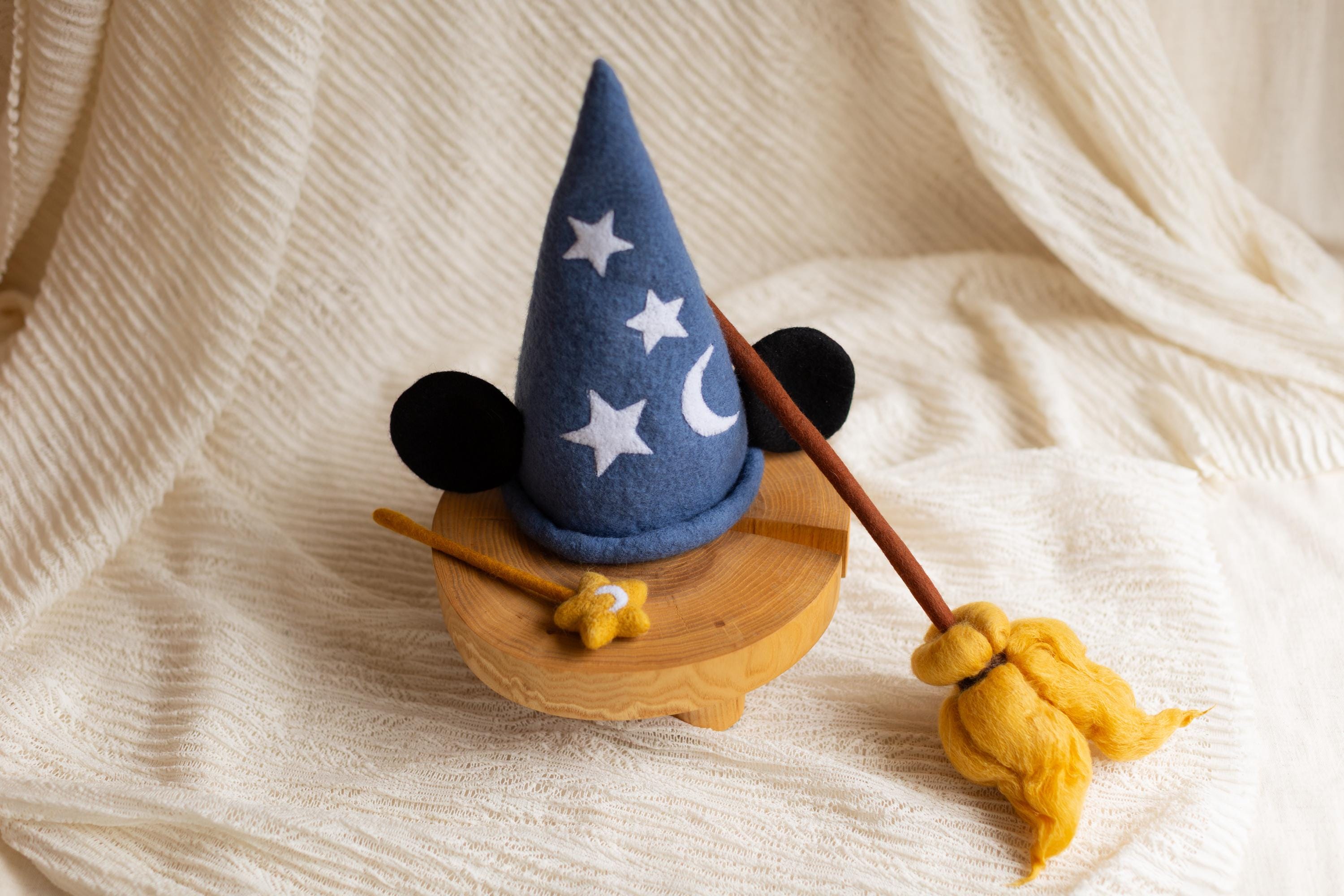 Newborn Magic Wizard Costume Cartoon Photo Props, Felted Wool Sorcerer Hat with Broom and Magic Star Wand, Baby Halloween Holiday Photoshoot