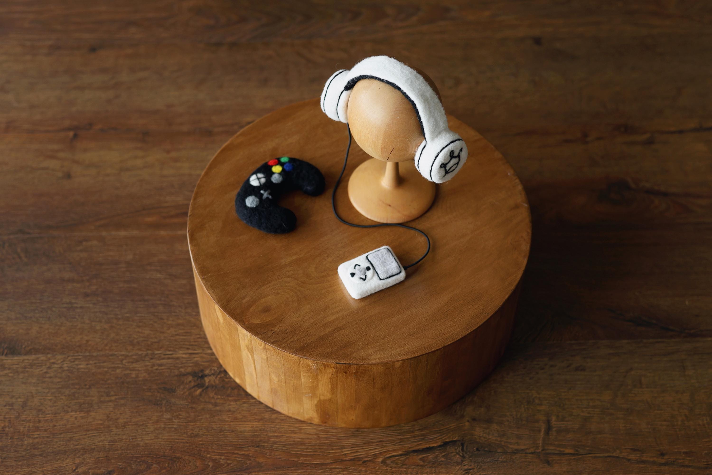 Felted Wool Music Player, Headphones & Game Controller Newborn Photography Props, Gamer Baby Shower Gift, Music Lover Gift